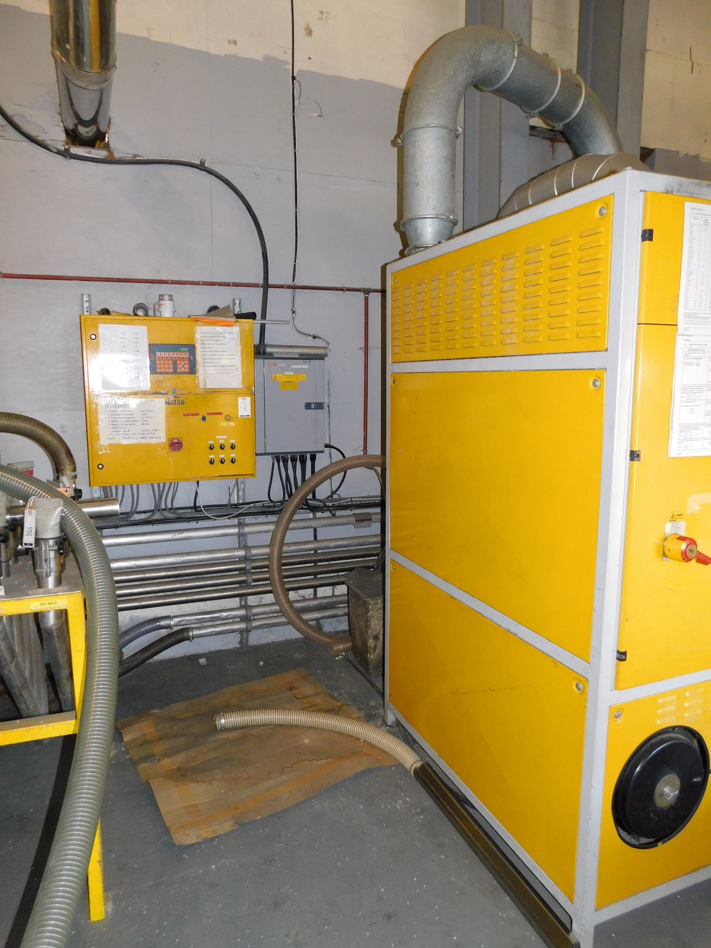 Motan MDC800 Dry Air Generator, Serial Number: 2670 with Twin Chamber Drying Station & Control Panel - Image 2 of 3