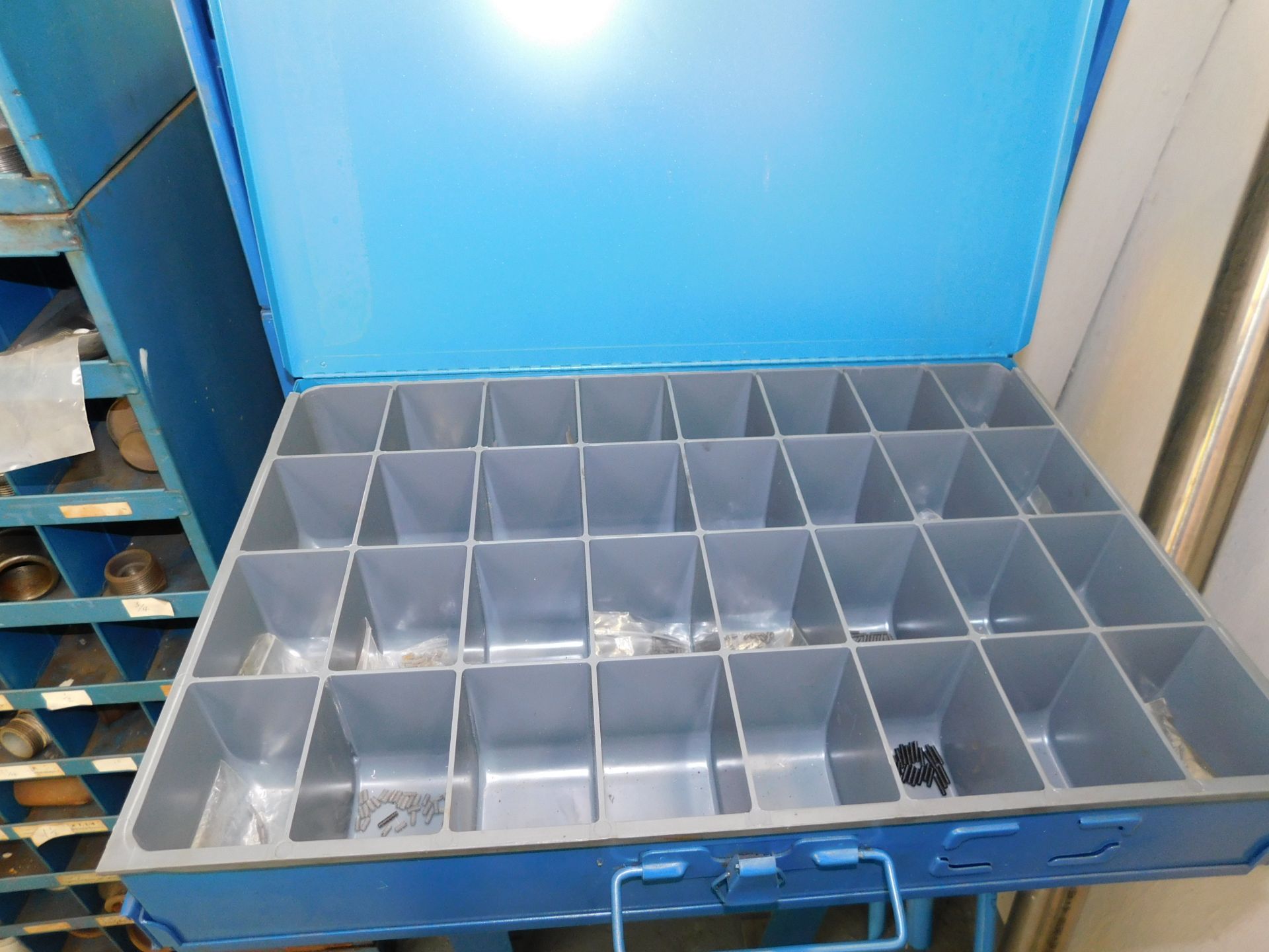 10 Drawer Steel Cabinet & Contents Mainly Nuts, Bolts & Fasteners - Image 2 of 7