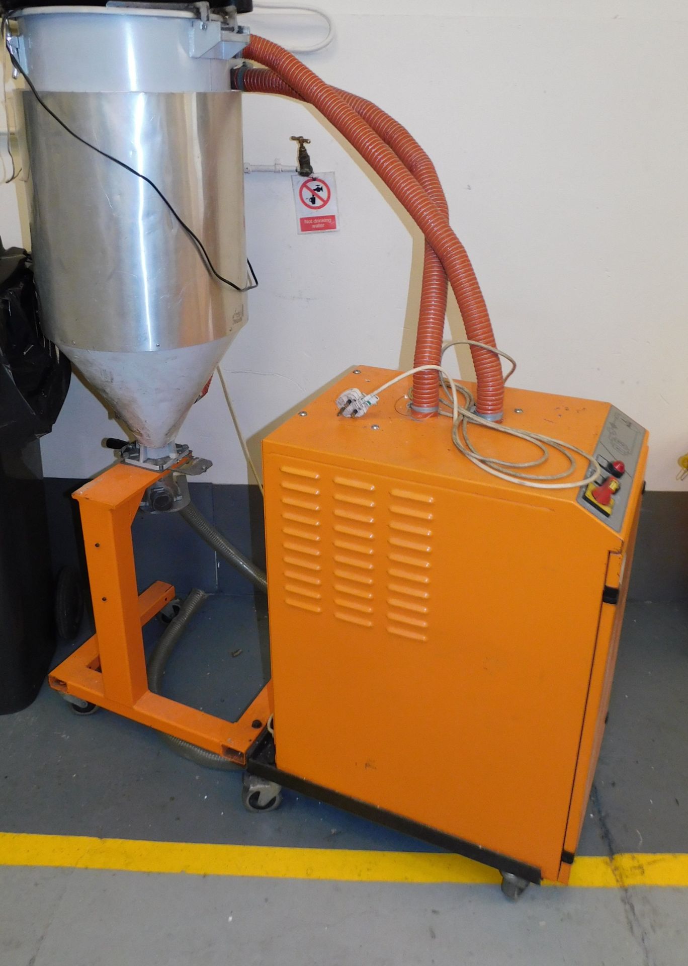 Motan HDE40 Mobile Dryer with Motan BE-60 Litre Hopper