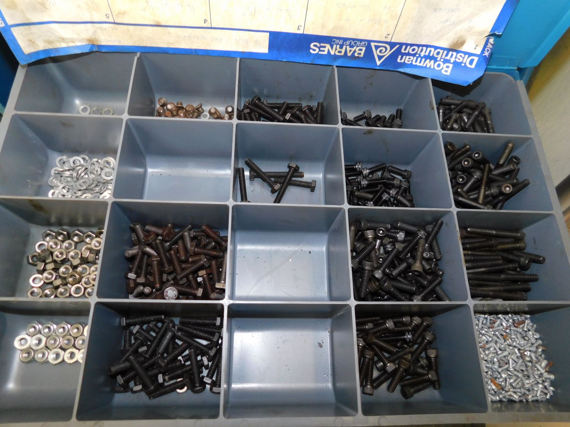 10 Drawer Steel Cabinet & Contents Mainly Nuts, Bolts & Fasteners - Image 7 of 7