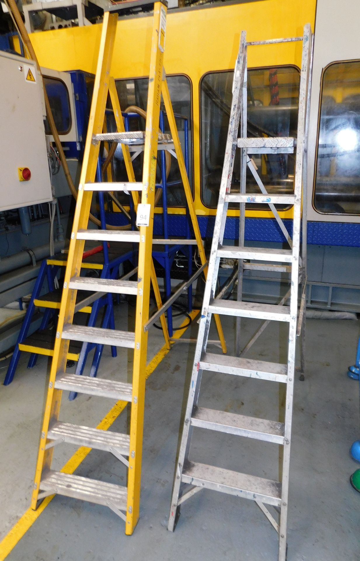 8 Tread & 7 Tread Warehouse Ladders