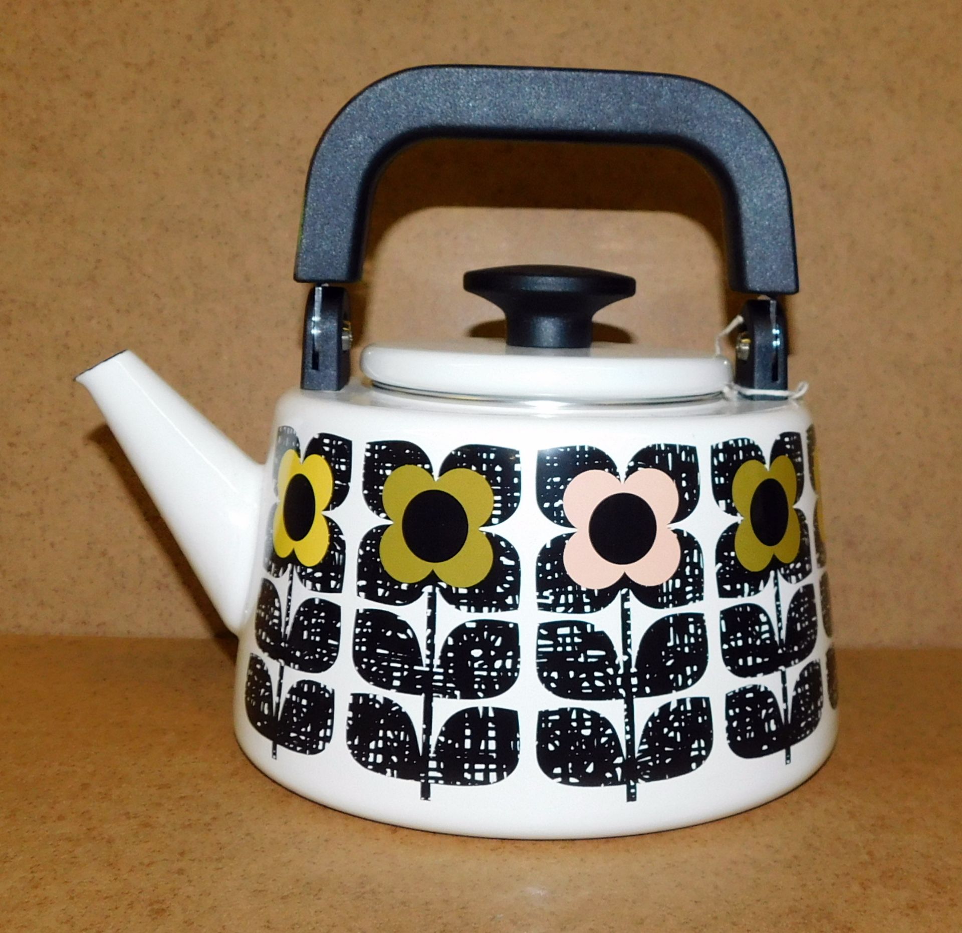 Orla Kiely Kettle, Scribble Square Flower/Multi (RRP £60)