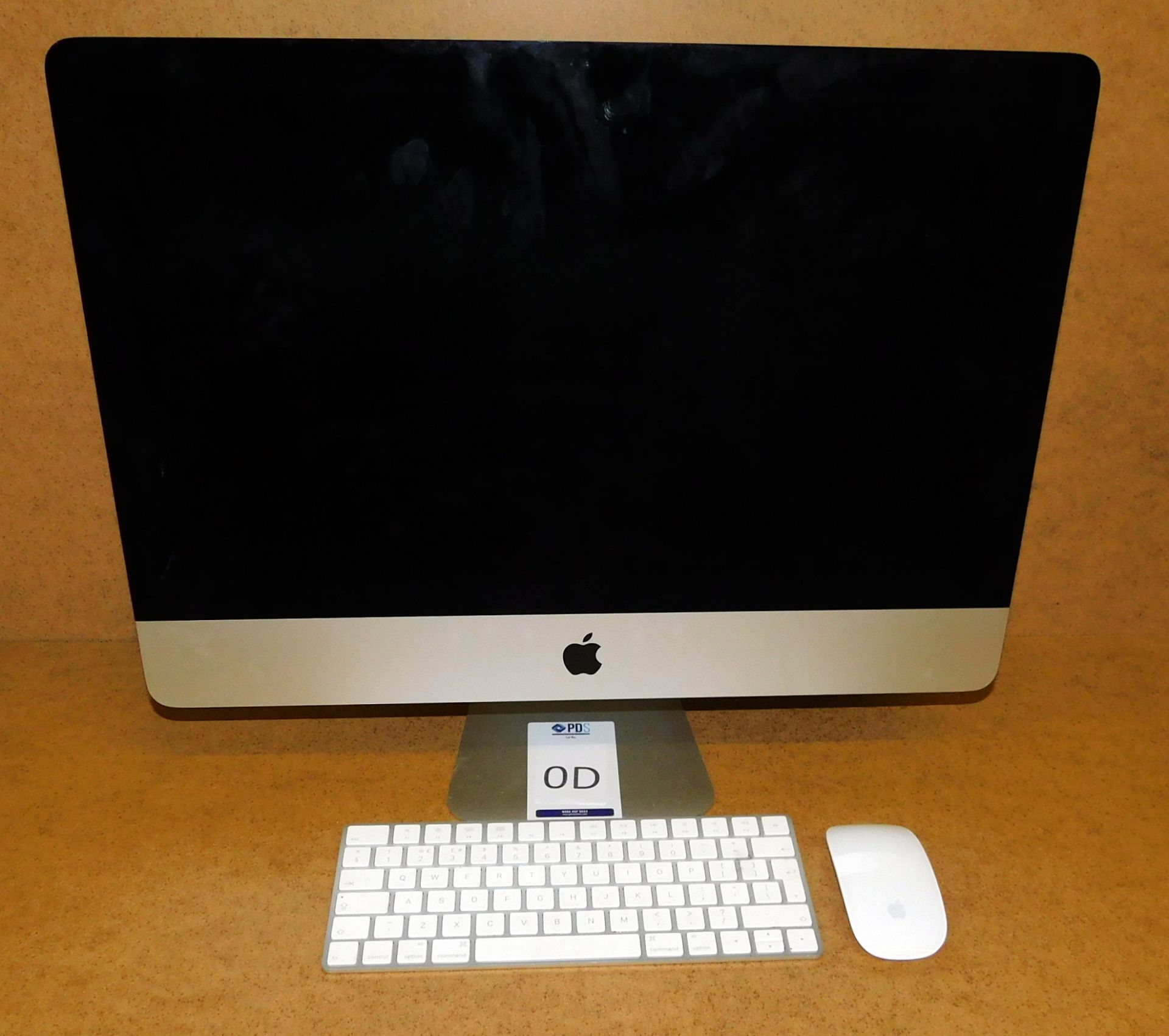 Apple A1418 imac, Core i5, 2.7ghz, 21.5inch , 1 TB HDD, 8gb RAM with Keyboard and Mouse, serial