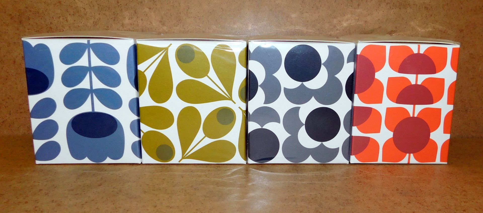 4 Orla Kiely Scented Candles, Lavender, Earl Grey, Fig Tree, Geranium (RRP £25 each) - Image 2 of 2