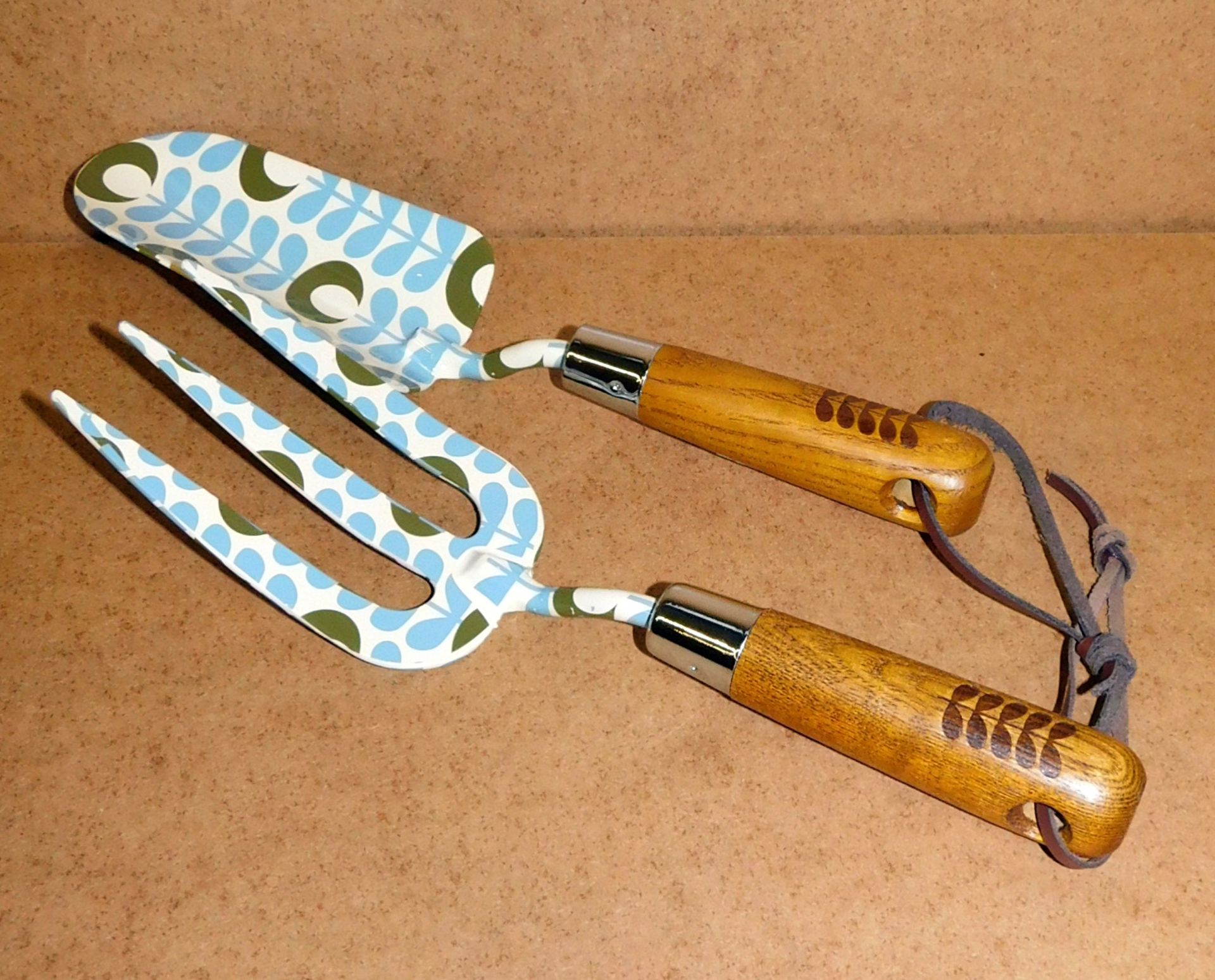 4 Orla Kiely Garden Trowels (RRP £20 ea) & 4 Garden Forks (RRP £20 ea), Flower Oval Stem