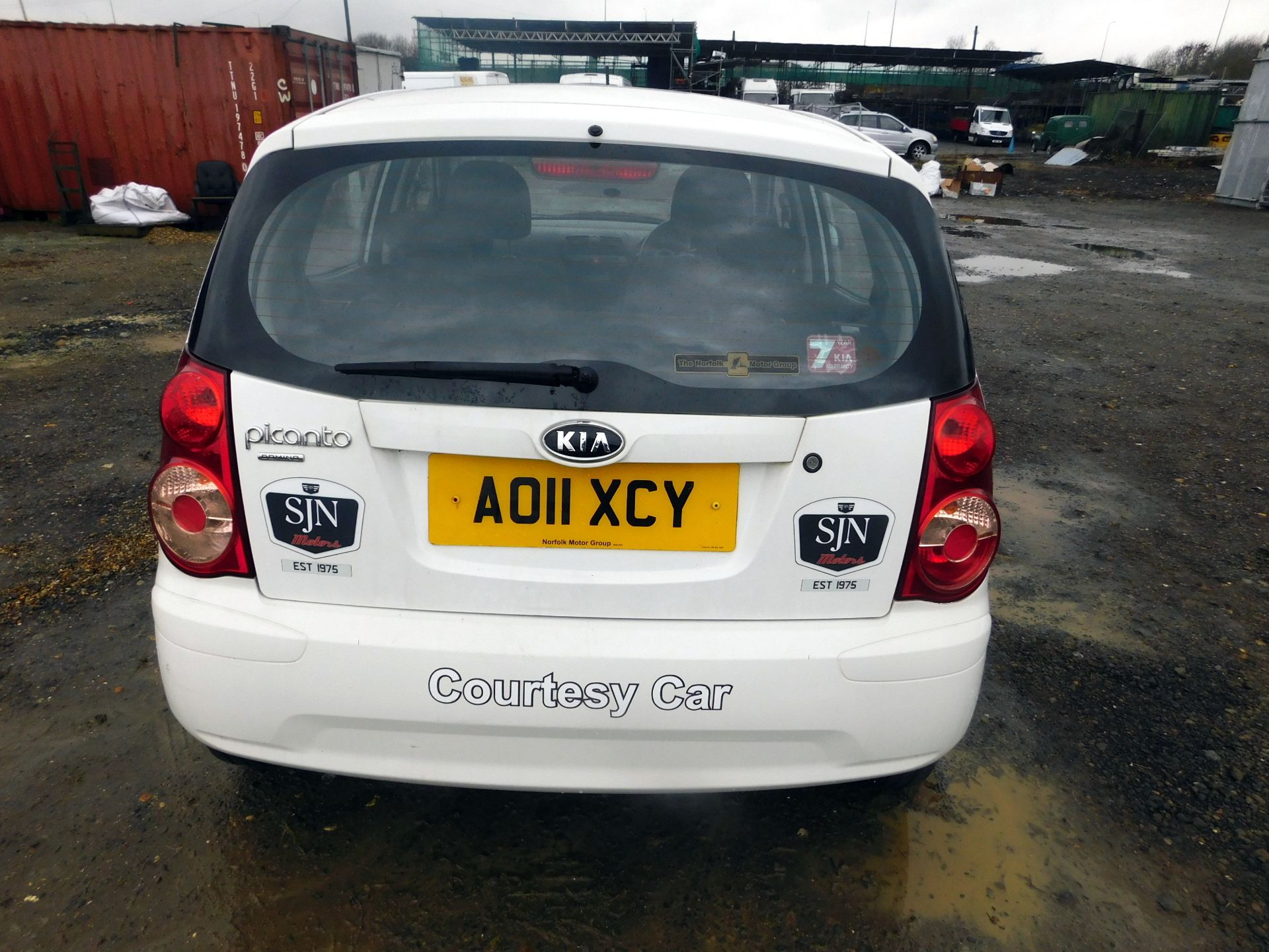 2011 Kia Picanto Special Edition, 1.1 Domino 5dr, Registration Number: AO11 XCY, MOT Expires: 11th - Image 5 of 8