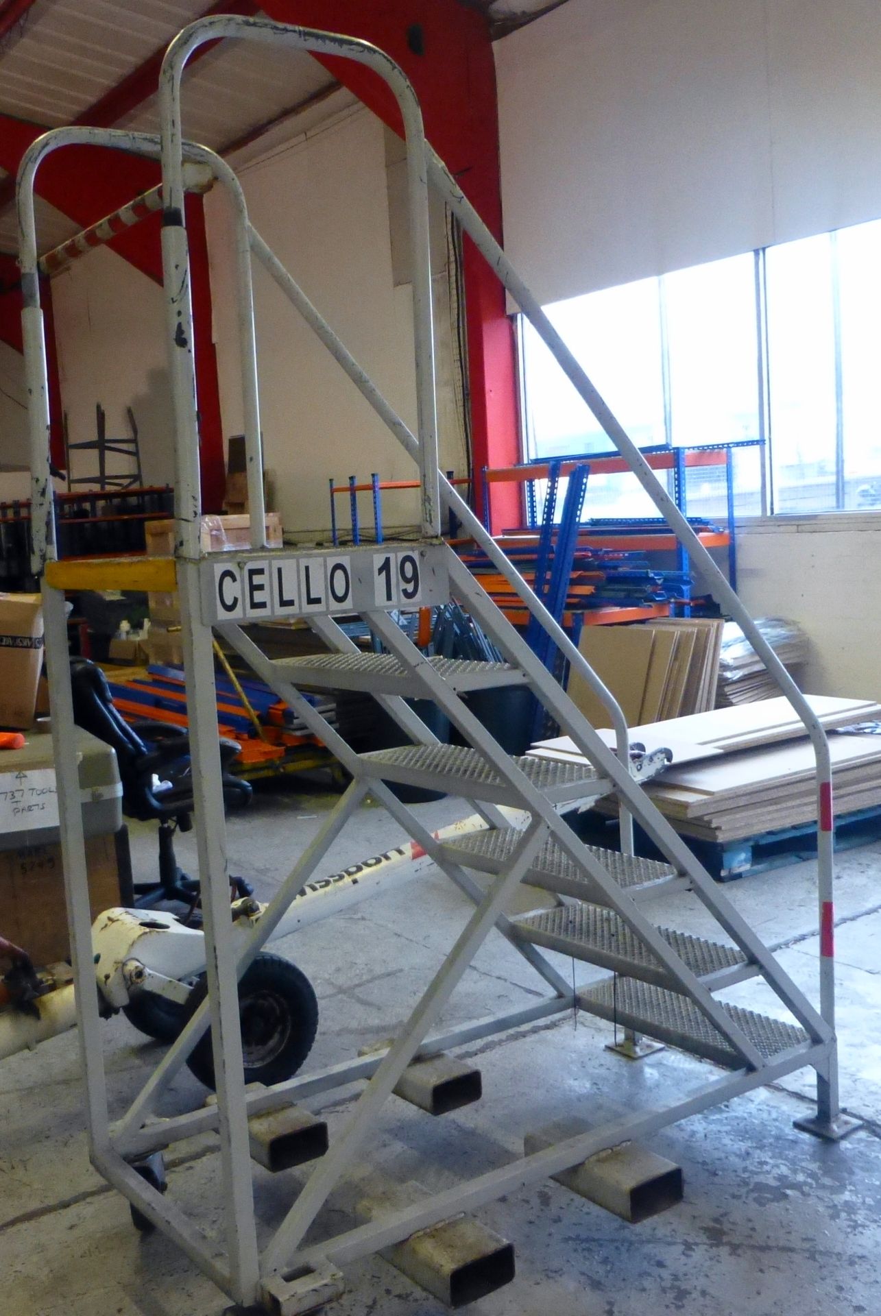 6 Rise Mobile Aircraft Maintenance Access Steps, Platform Height: 1.53m, Plant No: Cello 19 (Located - Image 2 of 3