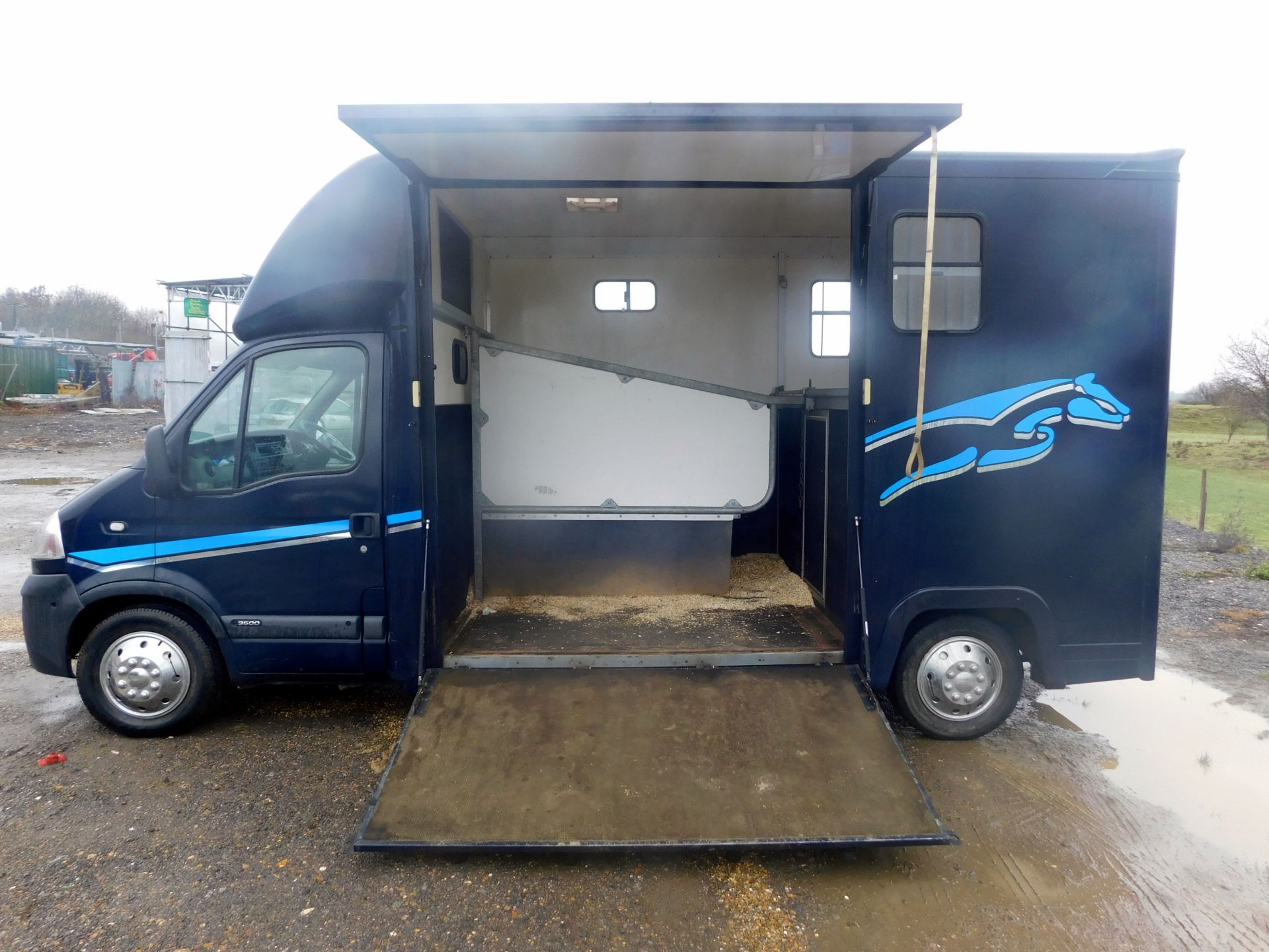 Vauxhall Movano Based Horsebox, Registration Number FN08POU, LWB DIESEL 3500 2.5CDTI 146ps High Roof - Image 6 of 13