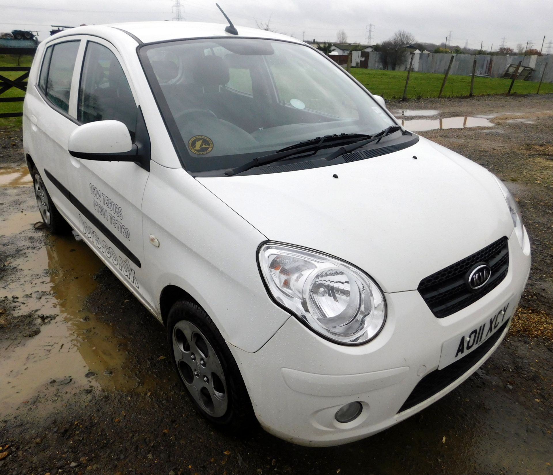 2011 Kia Picanto Special Edition, 1.1 Domino 5dr, Registration Number: AO11 XCY, MOT Expires: 11th - Image 2 of 8