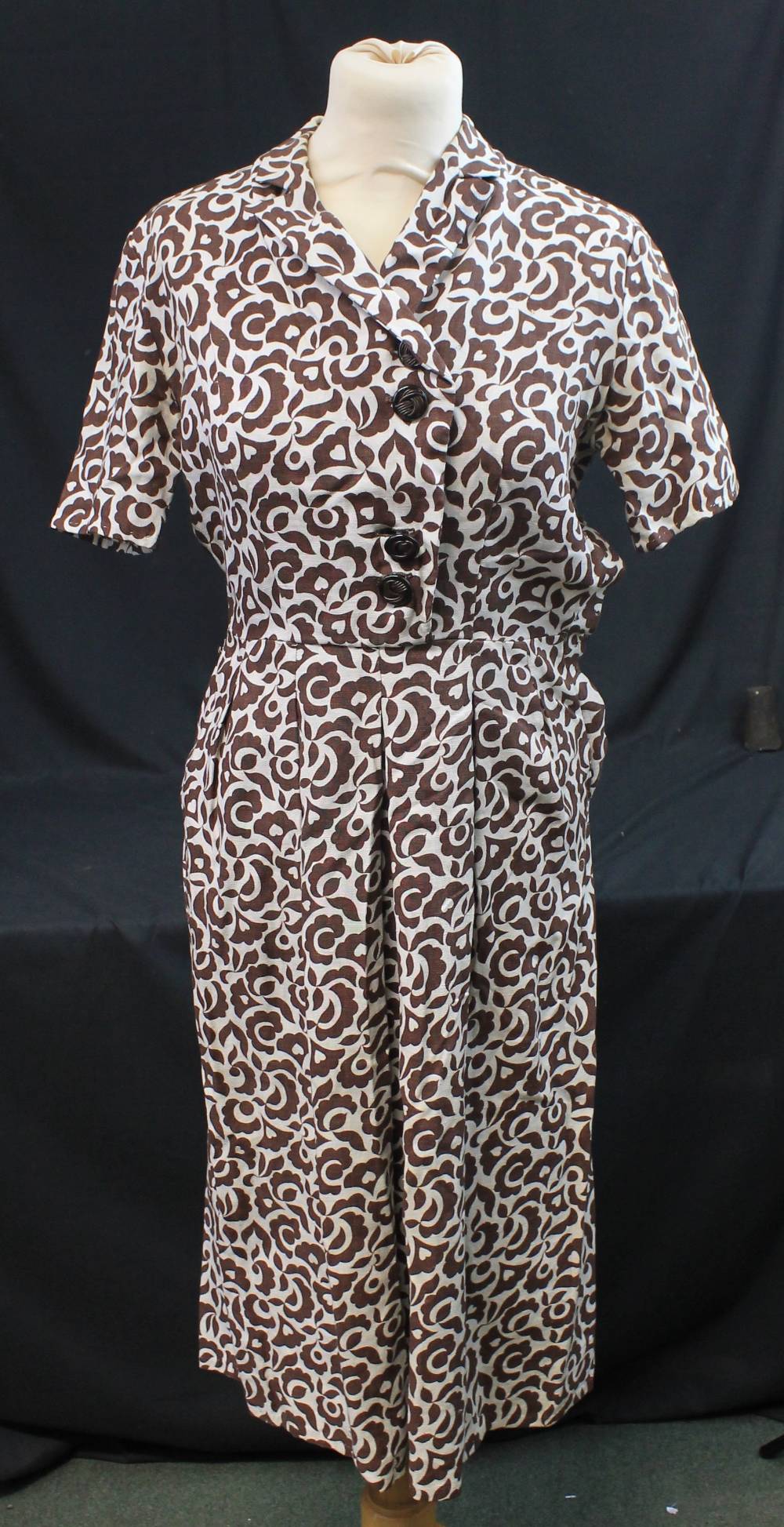 Collection of vintage dresses (40's-60's), to include: dark brown check empire line dress, - Image 4 of 5