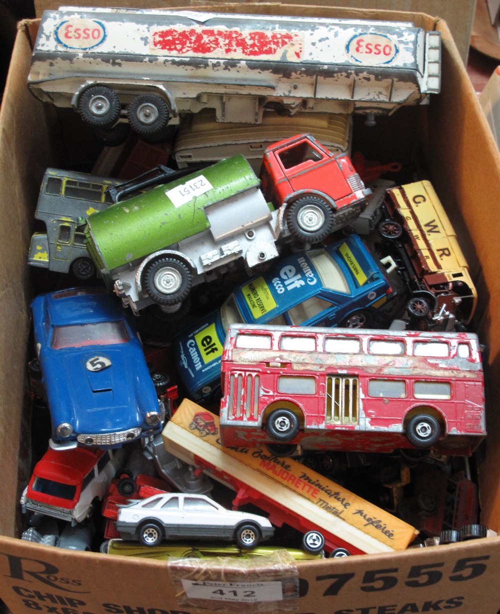 Box of assorted play worn diecast vehicles to include: Dinky; Matchbox; Corgi etc. (B.P. 24% incl.