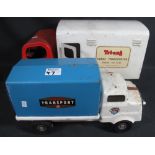 Tri-ang tinplate Horse transporter and T