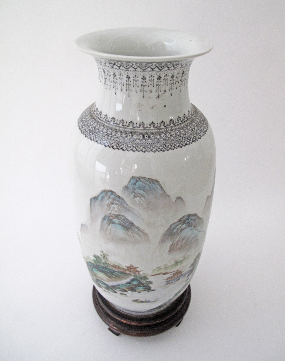 A large Chinese famille verte porcelain vase, Republic period, early 20th century of gently tapering - Image 2 of 12