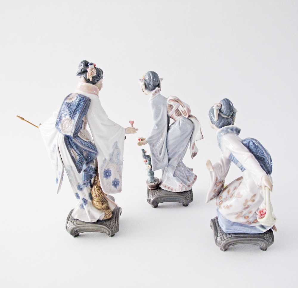 Three Lladro porcelain figurines, DAISA 1984, by Salvador Debon depicting Geishas in mint condition. - Image 2 of 12