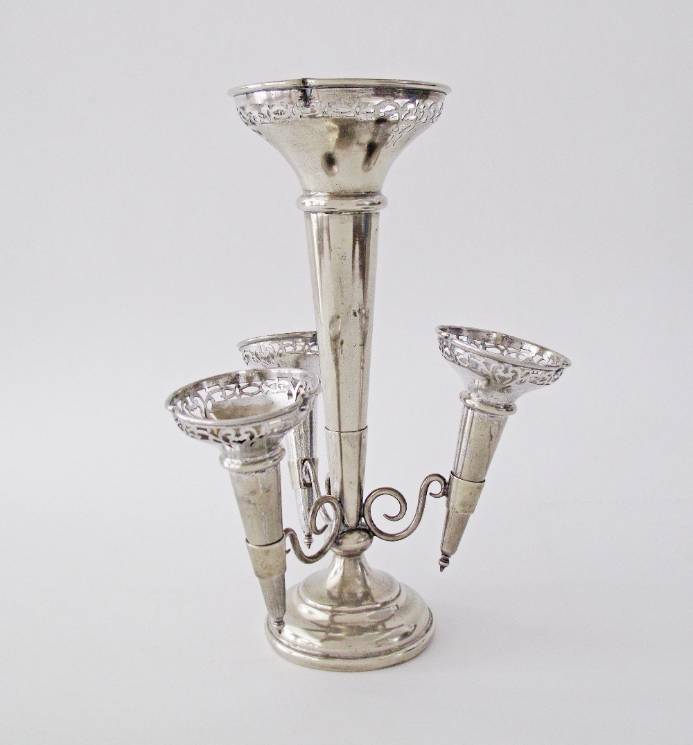 A c19th century silver plated epergne with three branches and trumpet shaped vases with pierced rims - Image 6 of 8