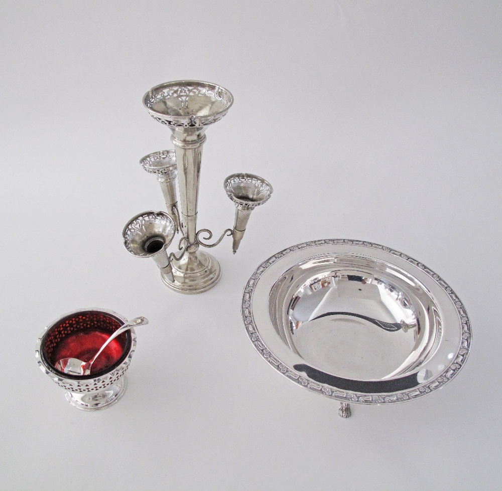 A c19th century silver plated epergne with three branches and trumpet shaped vases with pierced rims - Image 2 of 8