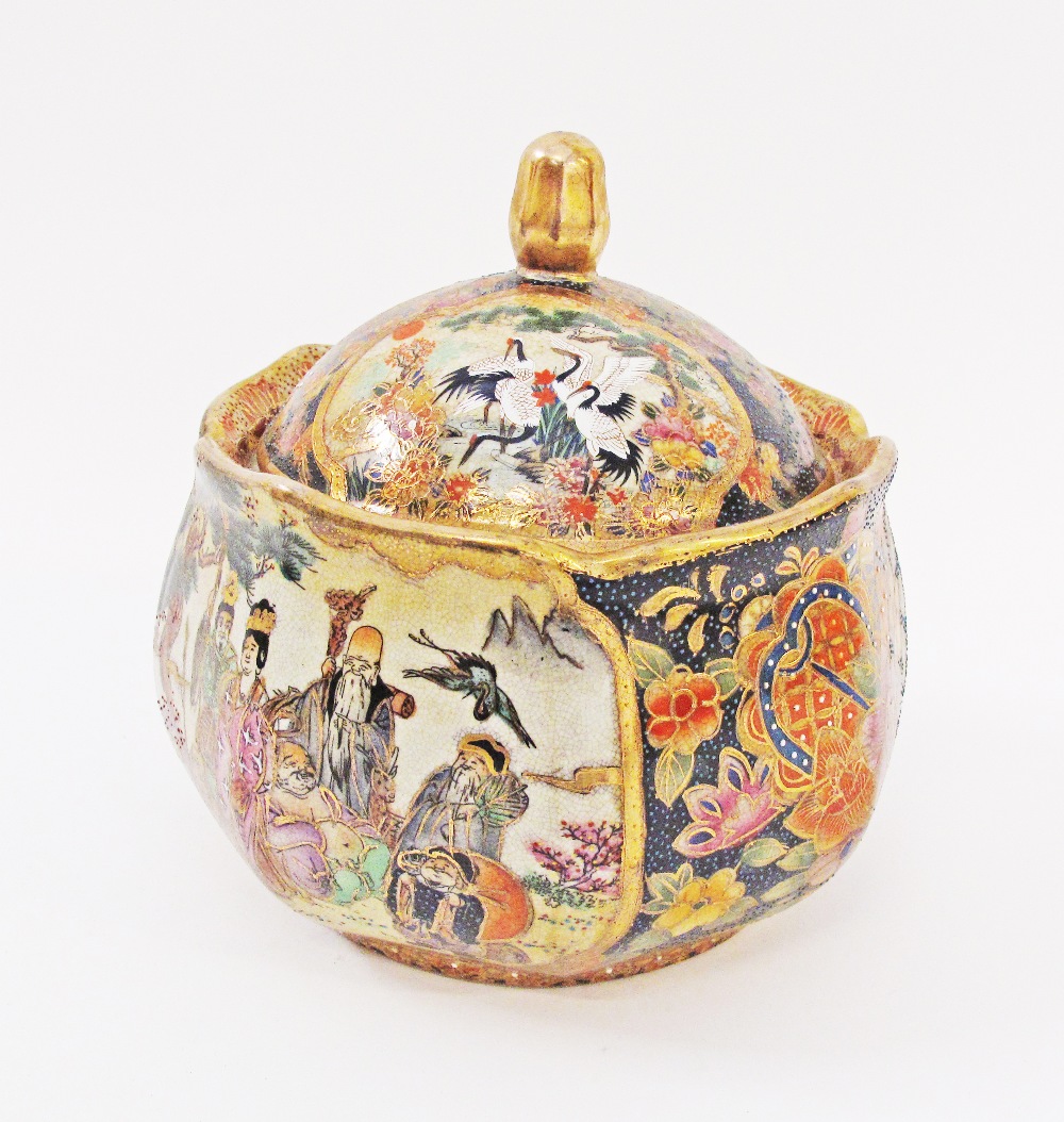 A Chinese Satsuma ware lidded box