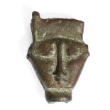 Fragment de sistre Hathorique. Bronze à patine rouge et verte. Égypte, Basse [...]