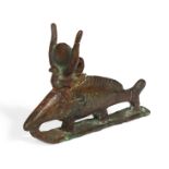 Statuette de poisson oxyrhynque. Bronze à patine rouge et verte. Égypte, Basse [...]