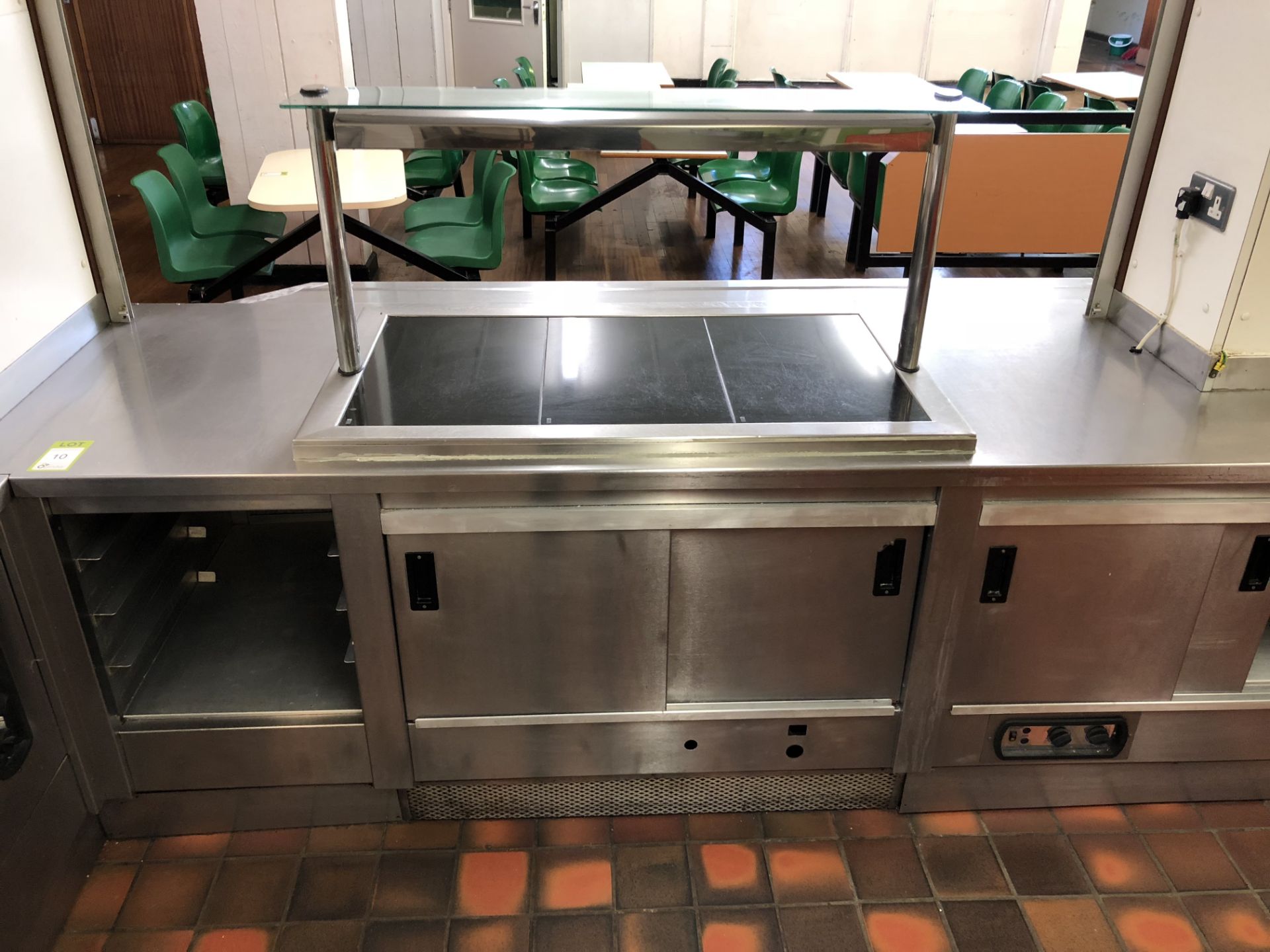 Stainless steel Servery, 4850mm x 850mm, with twin drop in plate dispensers, 3 heated cabinets, 1 - Image 2 of 3