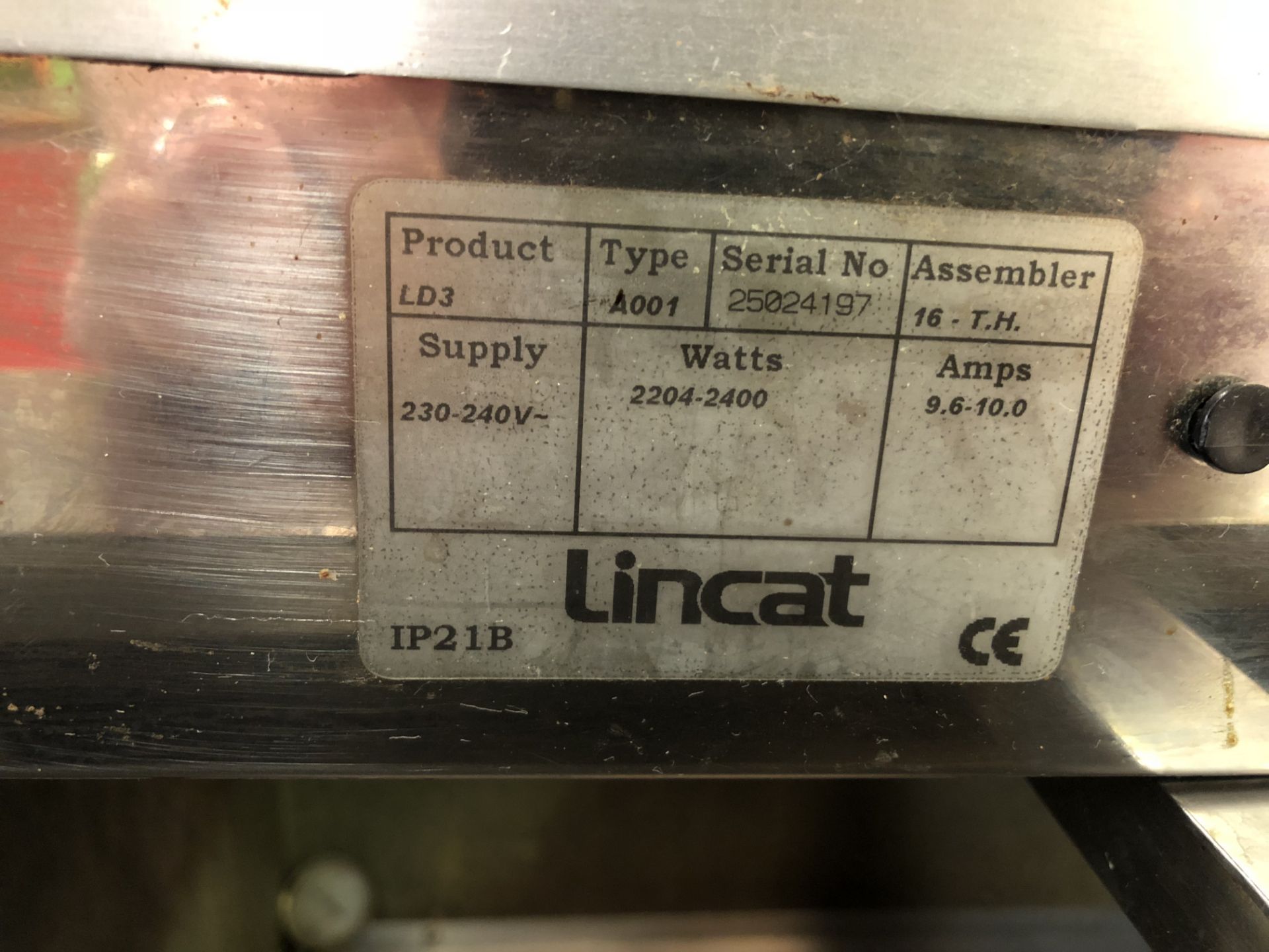 Lincat A001 stainless steel counter top heated Servery, 240volts (located in Kitchen) - Image 2 of 2