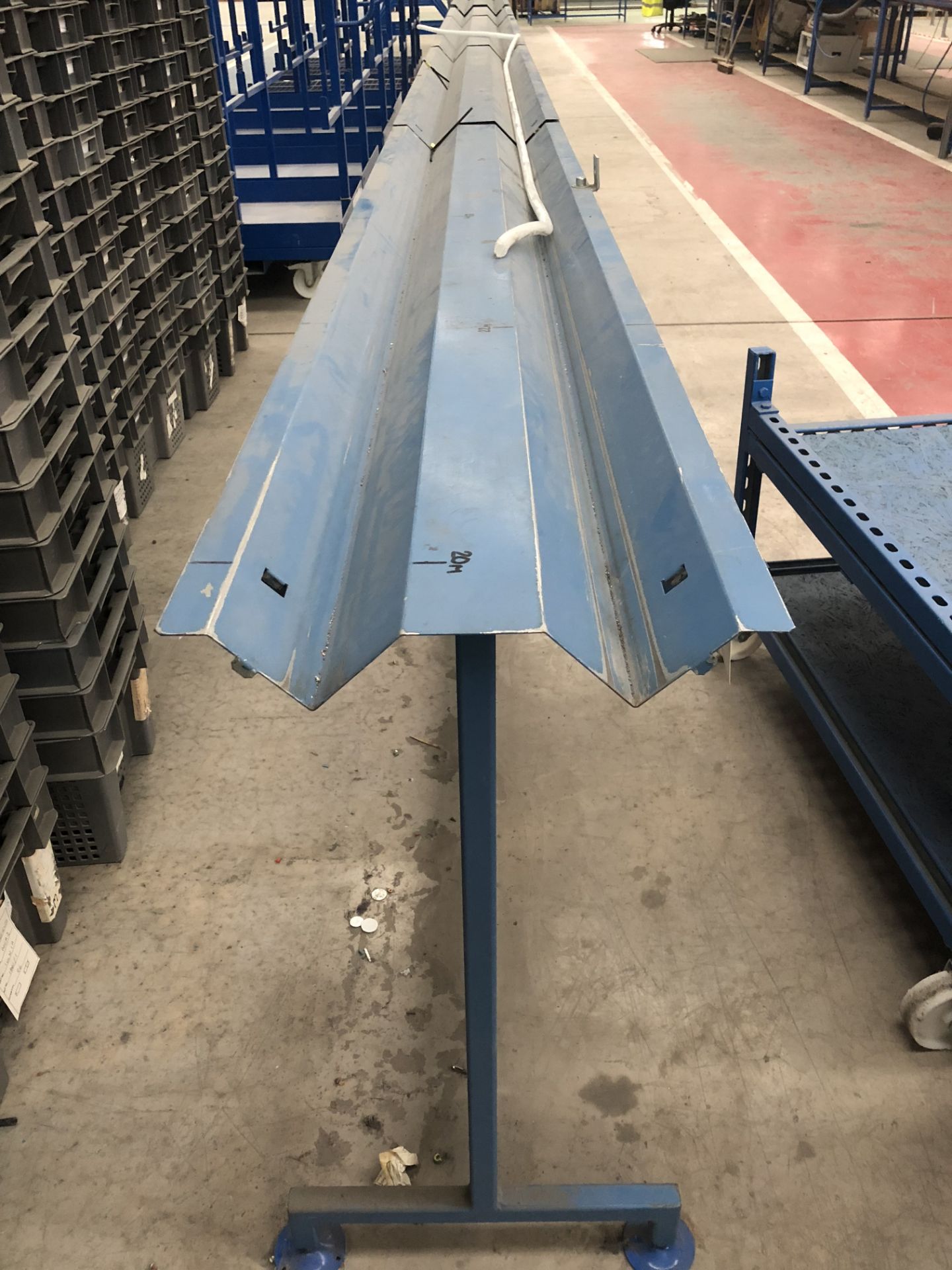 Fabricated Cable Feed Stand, 9000mm x 360mm (located in Bay 4) - Image 2 of 2