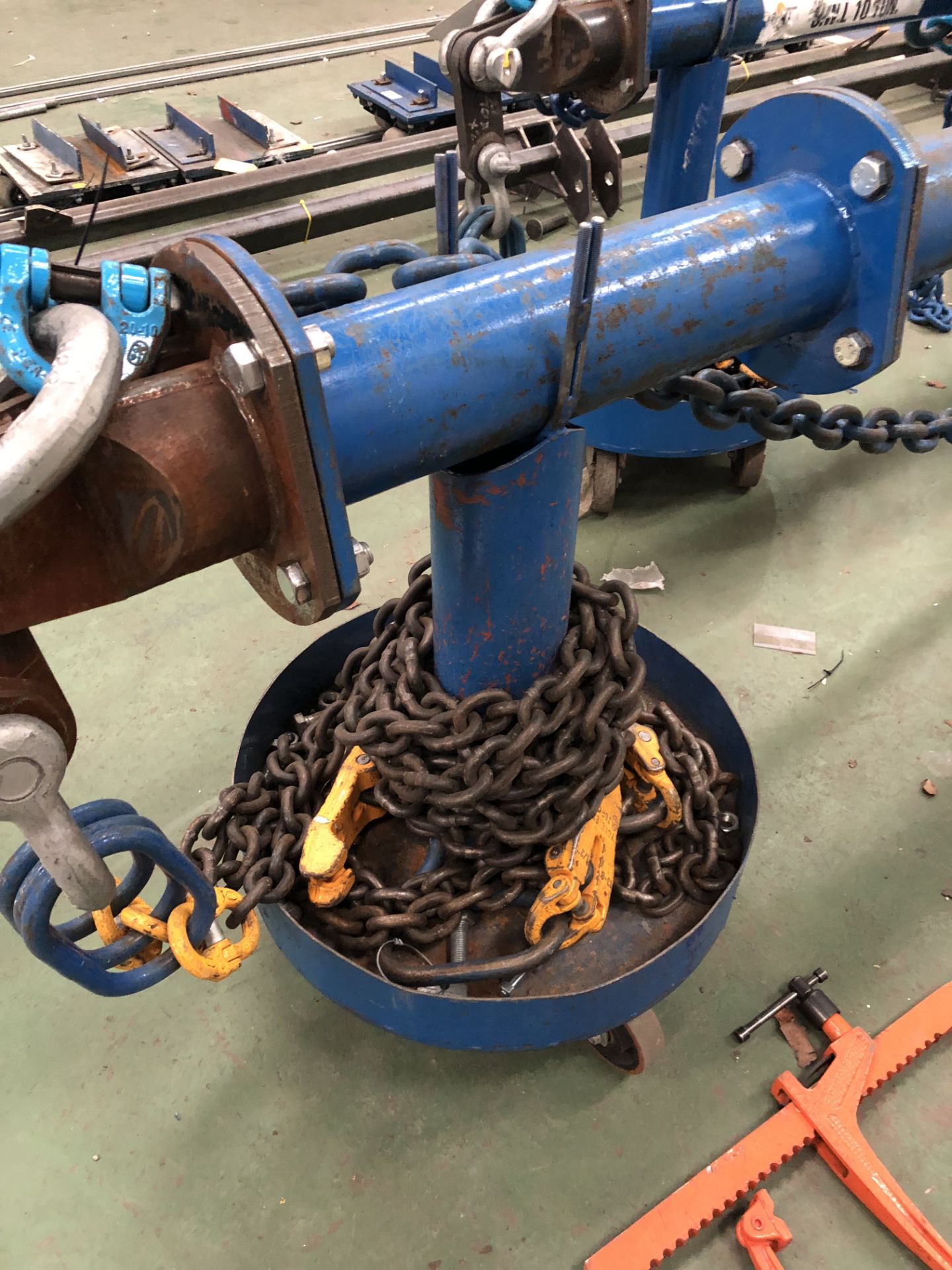 Spreader type Lifting Beam, with chains, etc (located in Bay 3) - Image 3 of 4