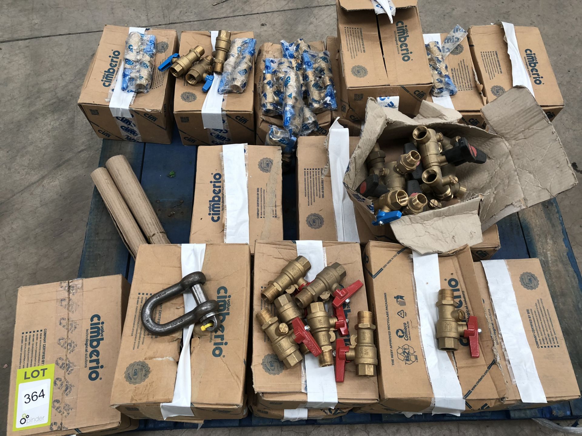 Pallet various Brass Pipe Valves, etc (located in Bay 4)