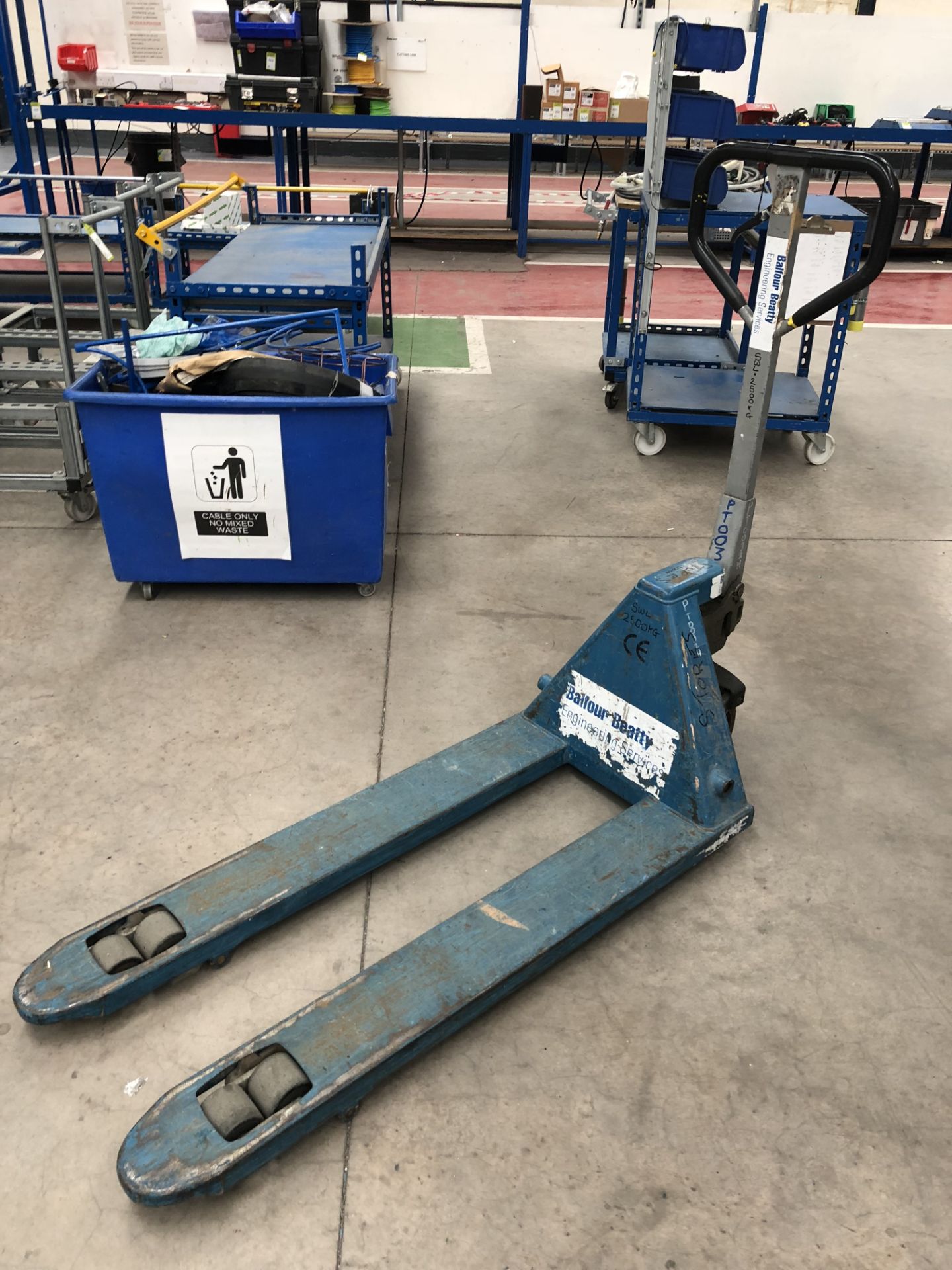 Pfaff Pallet Truck, 2500kg (located in Bay 4)