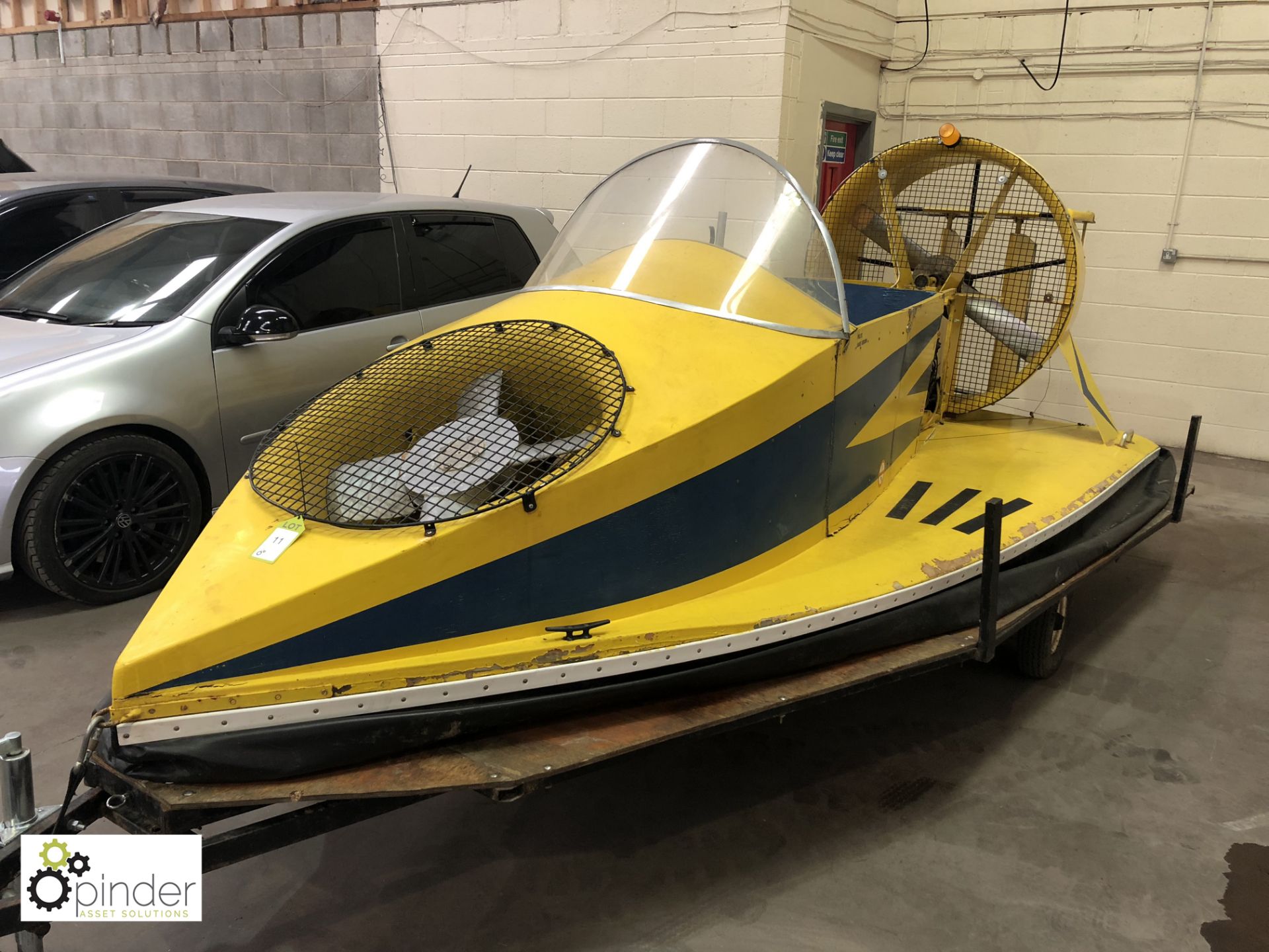 Universal UH13P Sportsman Hovercraft, 26hours, 2-s - Image 2 of 17