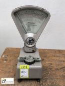 Pitney Bowes Postal Scale, 900g x 10g (located in Open Area, level 4)