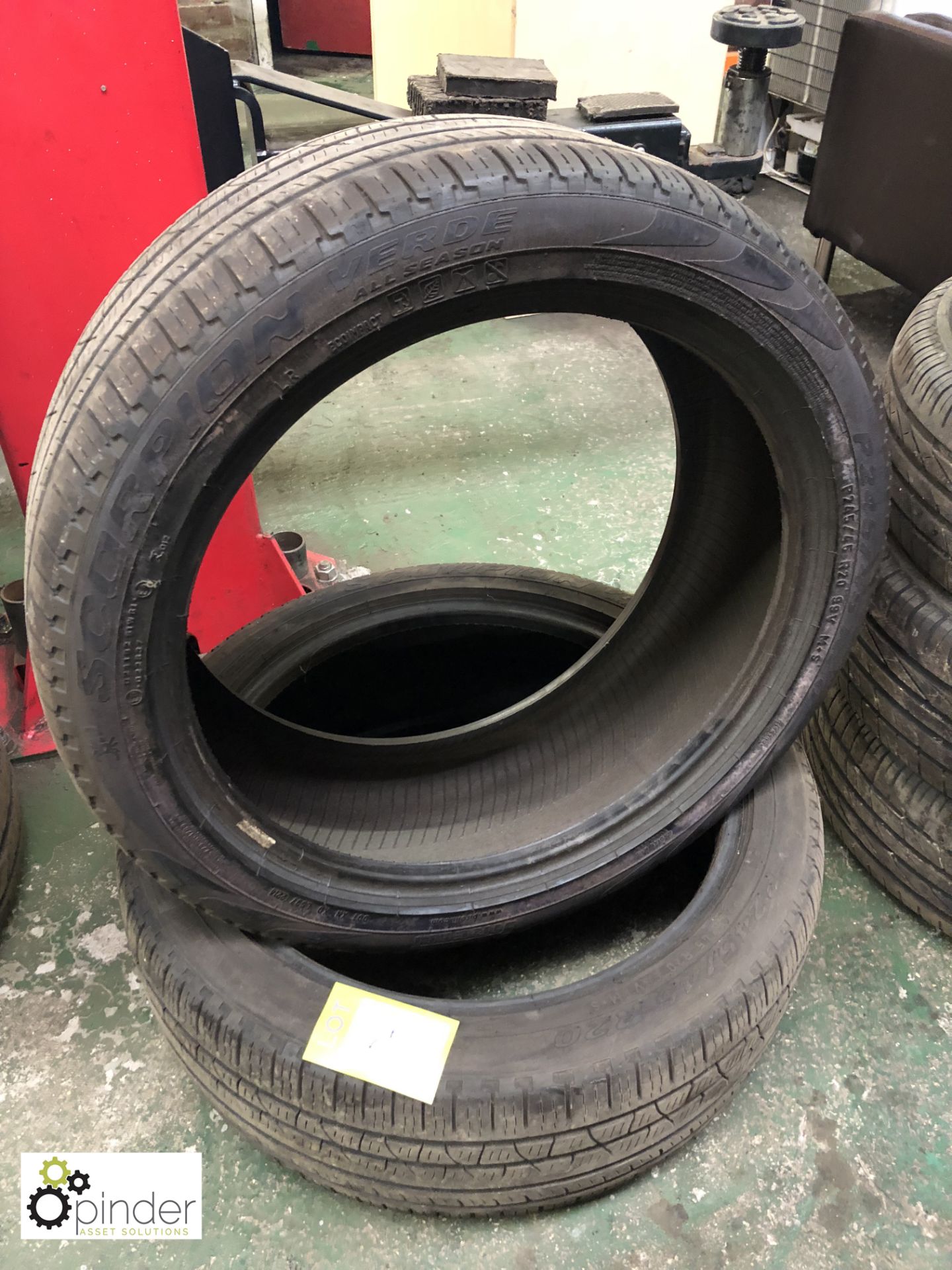 2 part worn Tyres, 20in