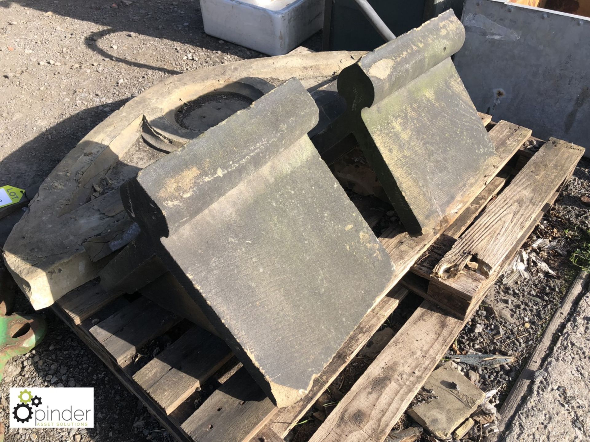 Pair York Stone Pier Caps and curved Lintel - Image 2 of 3