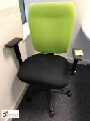 2 fully adjustable upholstered swivel Armchairs, black/green (located in Suite 19, second floor,