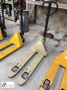 Crown Pallet Truck, 900mm