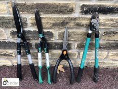 3 Garden Hand Shears and set Loppers