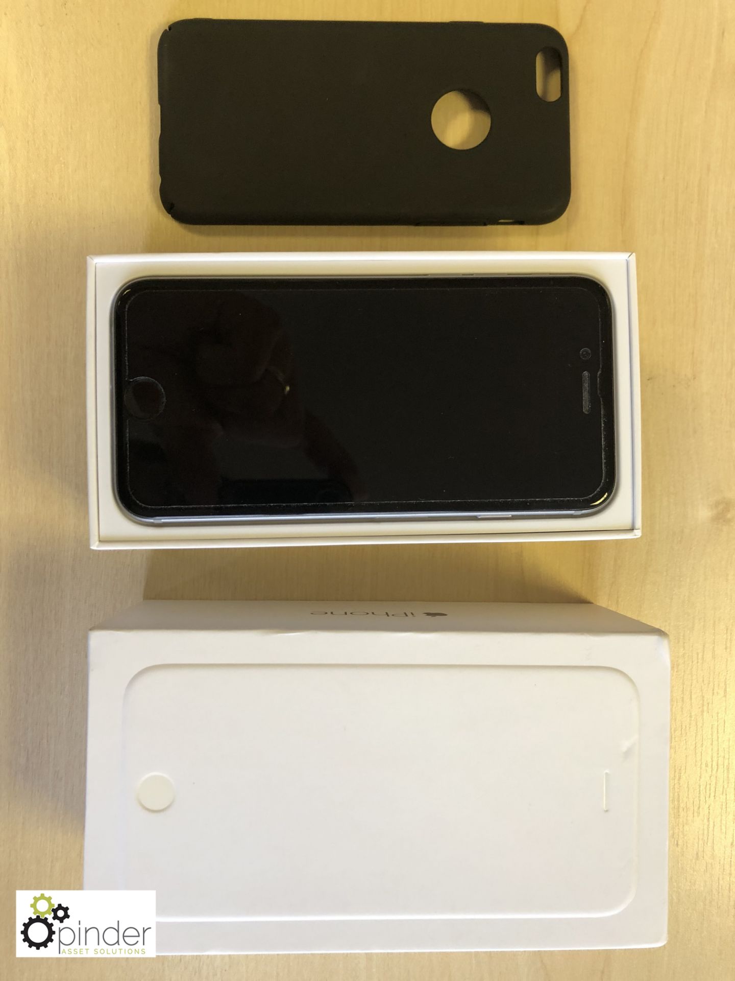 Apple iPhone 6, space grey, 16GB with screen prote - Image 2 of 11