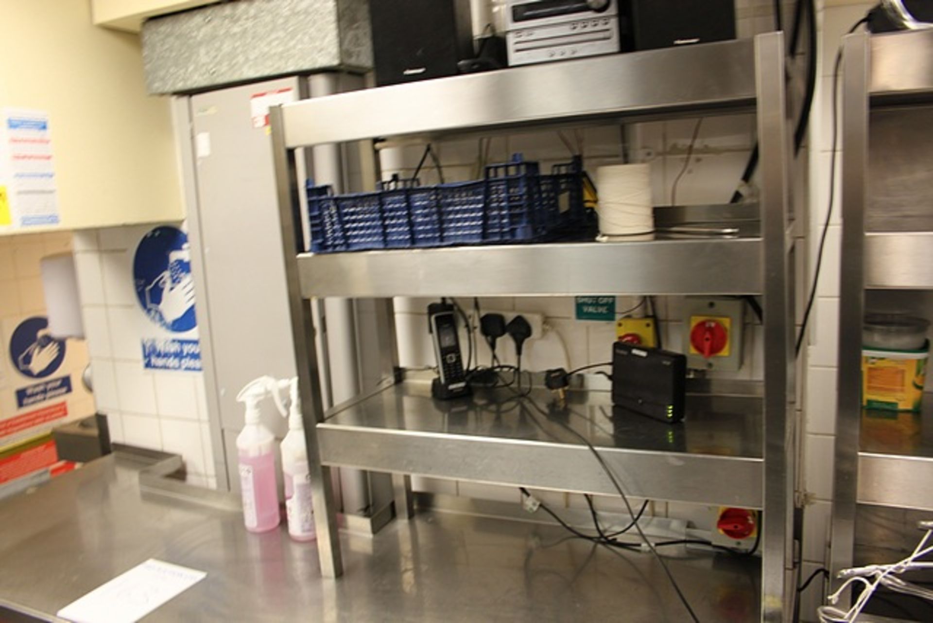 Stainless steel mobile prep unit with undershelf and over shelf system 1800m x 500mm - Image 2 of 2