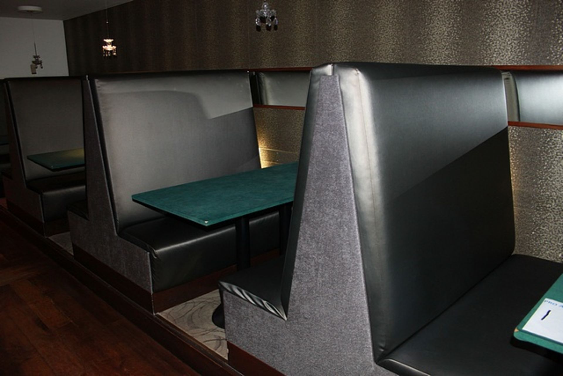 Banquette seating comprising four booths seating 16 persons upholstered in grey linen and PU silk - Image 3 of 3