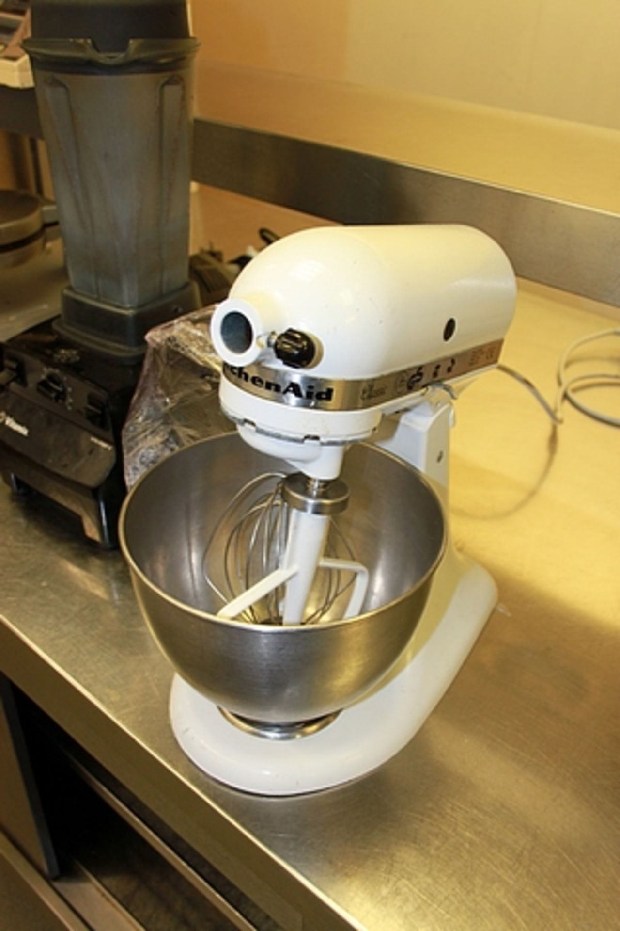 KitchenAid K45SS Classic Stand Mixer white direct drive motor with 10 speeds enhanced planetary - Image 2 of 2