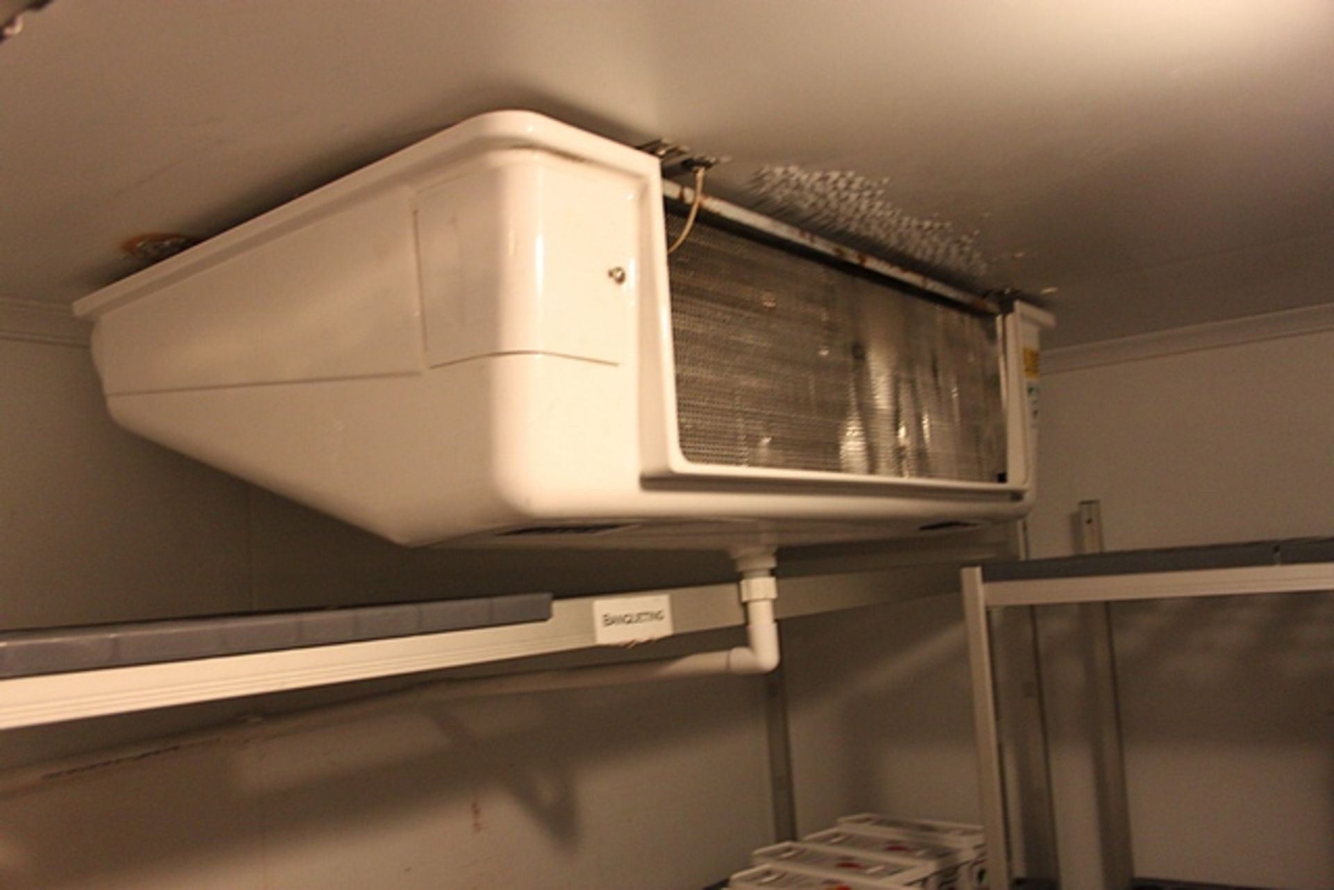 Dual walk in cold room and freezer 2100mm x 1600mm x 1900mm / 4000mm x 4000mm x 1900mm - Image 2 of 8