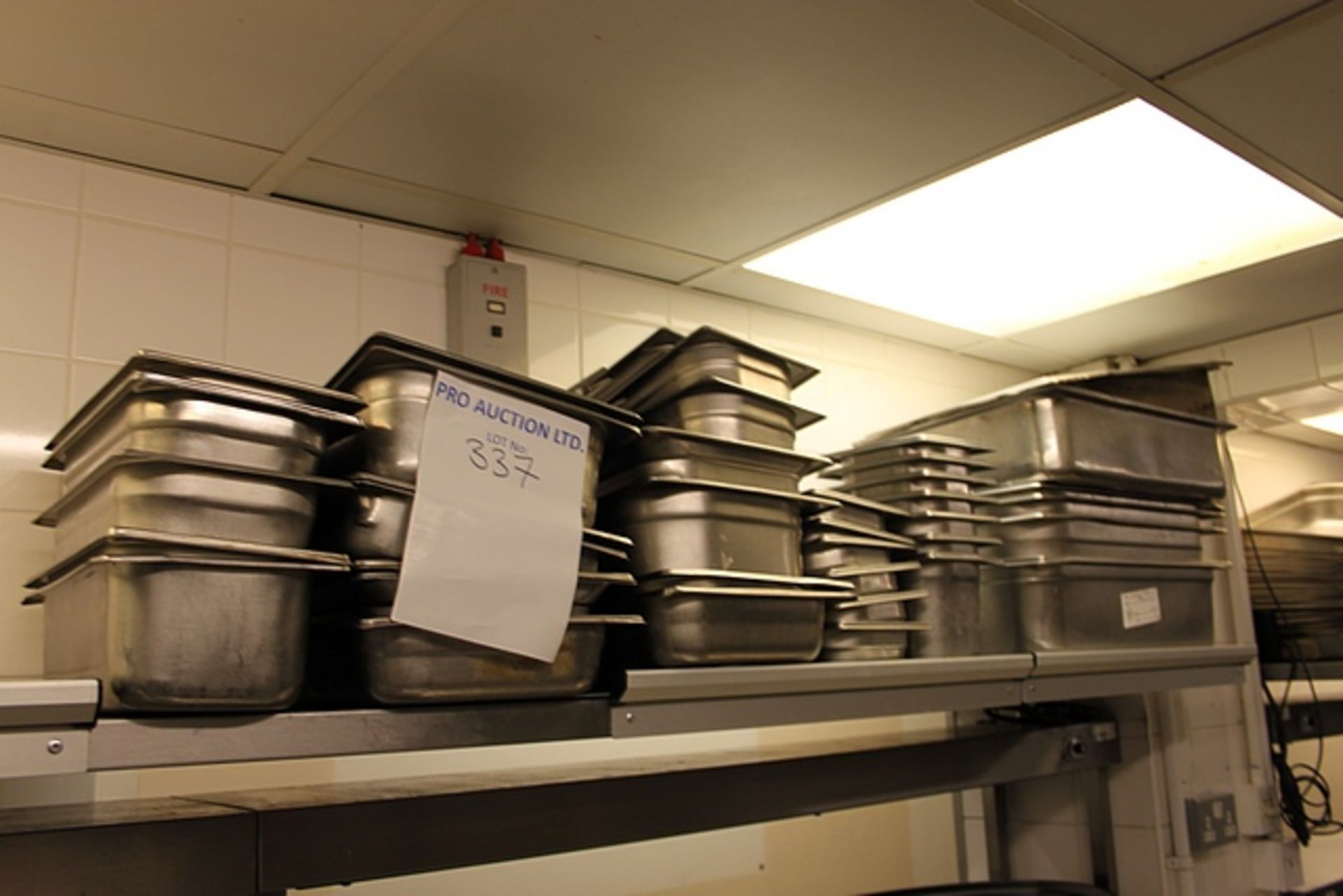 approx 50 x Gastronorm stainless steel GN pans