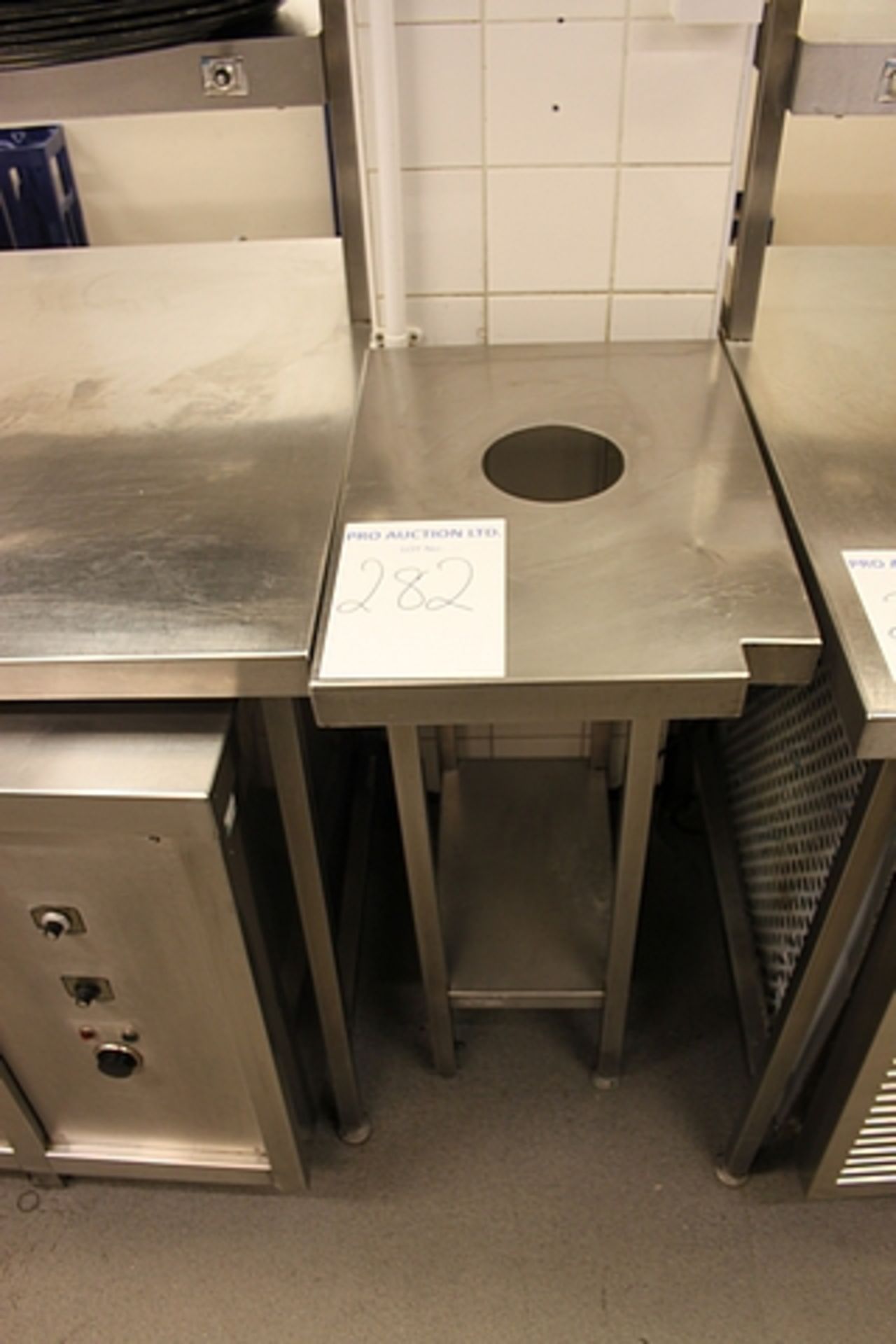 Stainless steel waste table station 430mm x 690mm