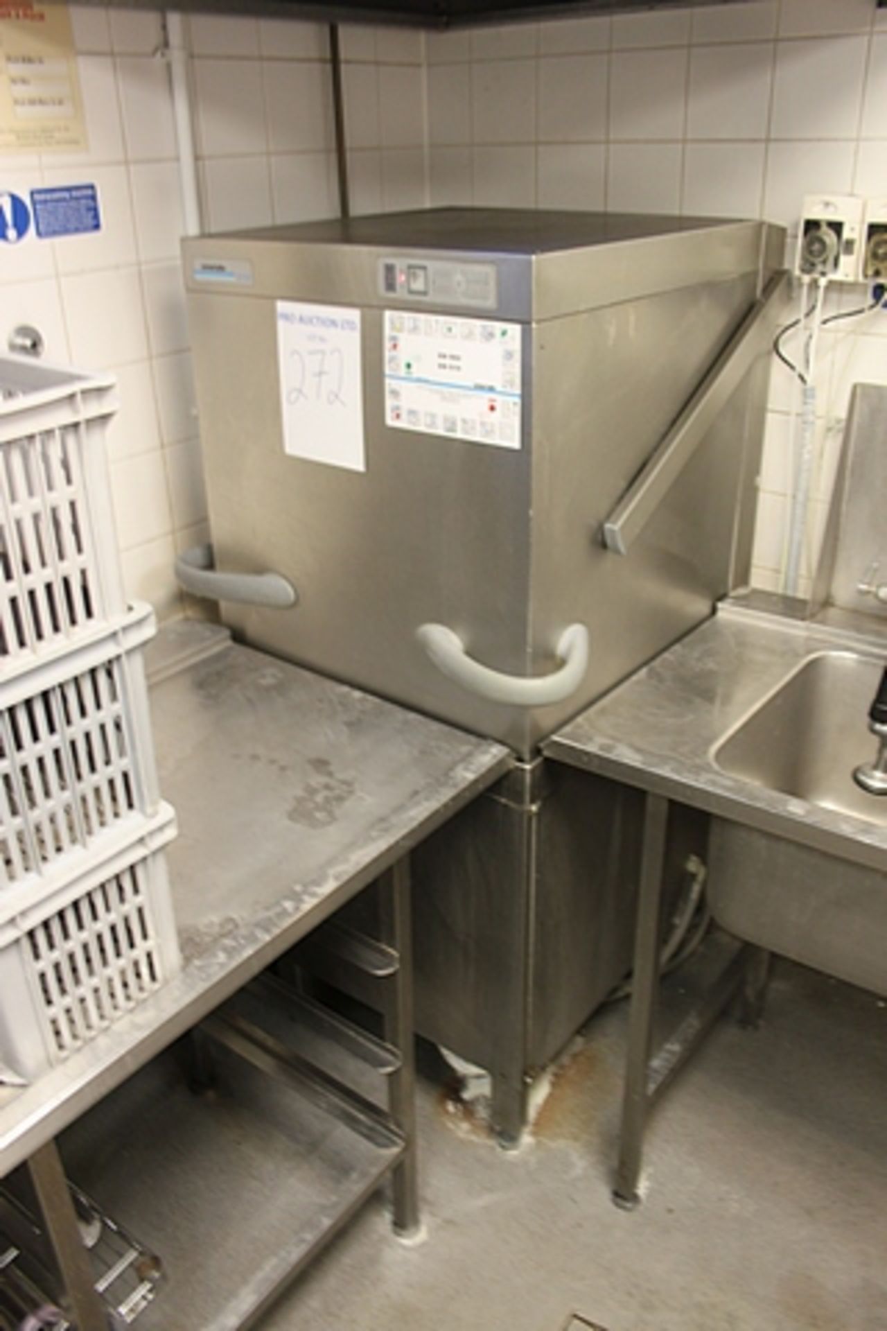 Winterhalter GS502 dishwasher 640mm x 780mm x 1950mm complete with in and out feed tabling, wash