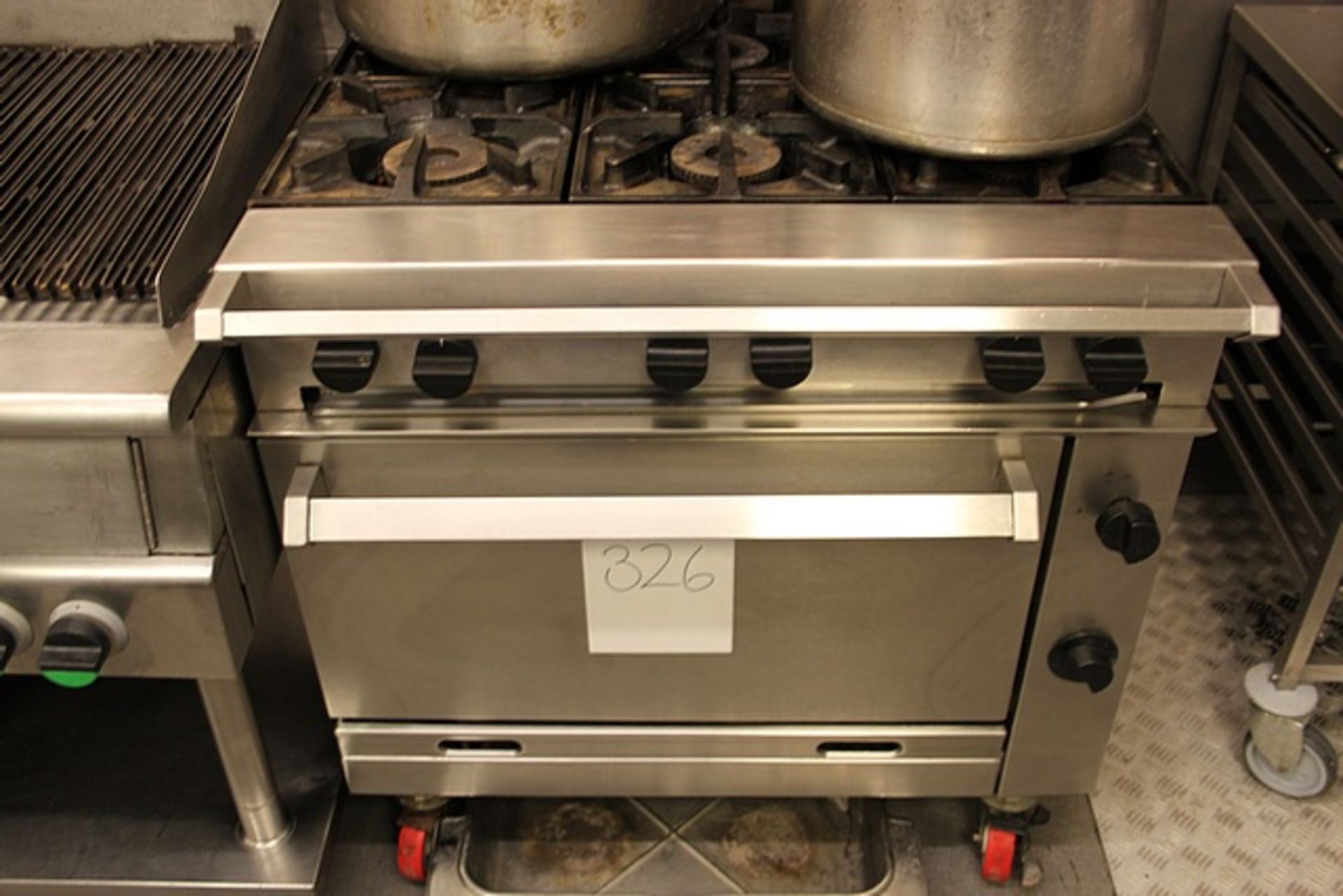 Falcon Chieftain Six Burner Gas Oven Range Oven capacity H325 x W650 x D530mm Natural Gas 60.2kW,
