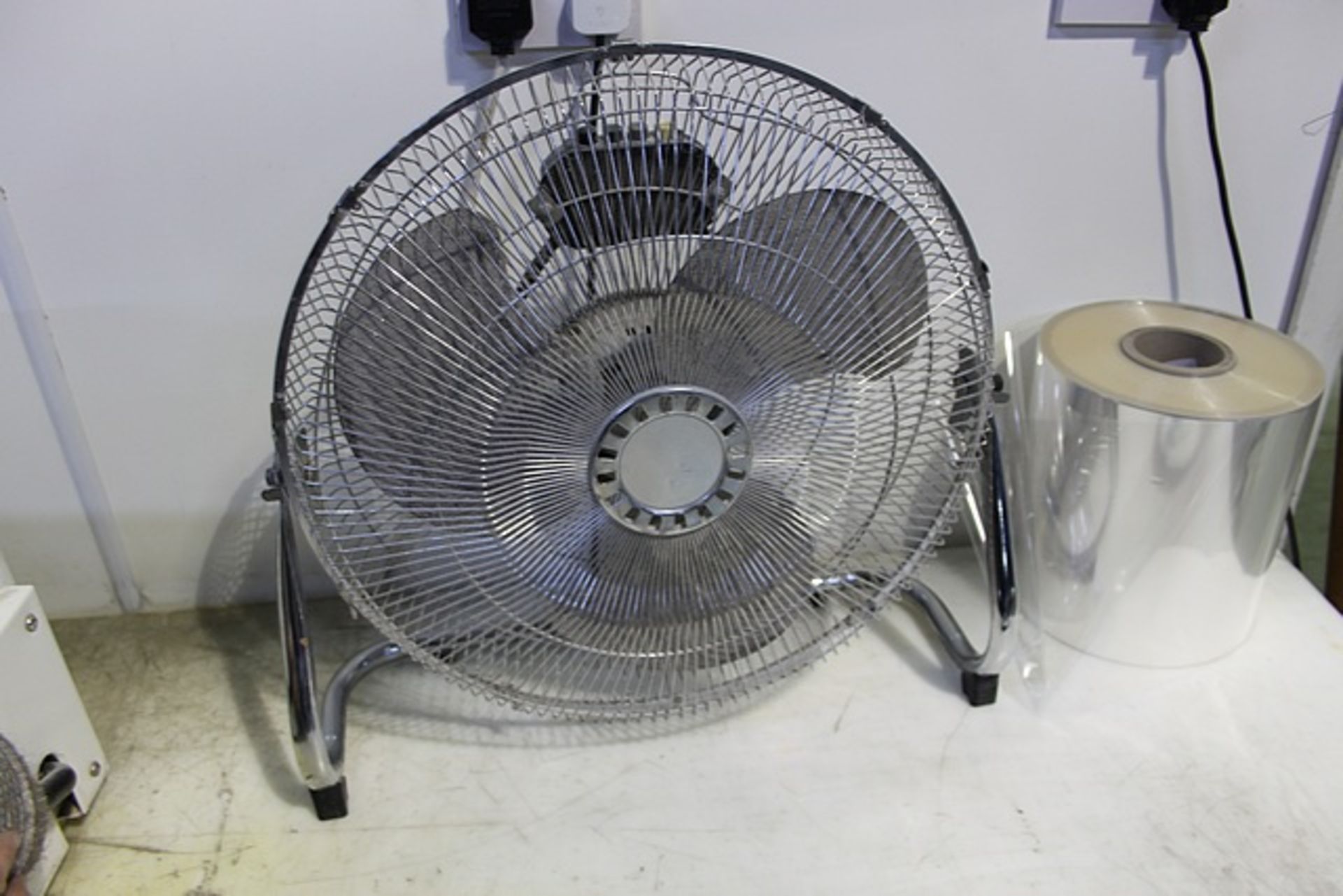 Stainless steel cooling fan 16" blade 3 speed