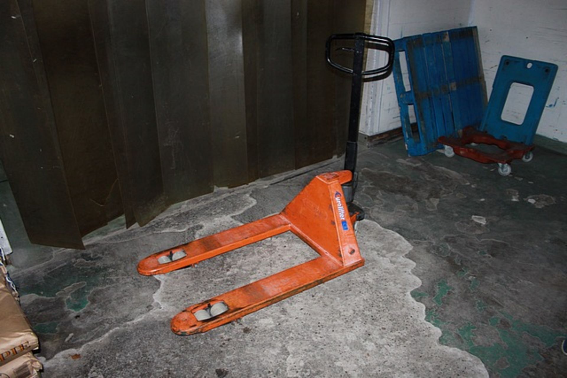 Eurollifter pallet truck 2000kg