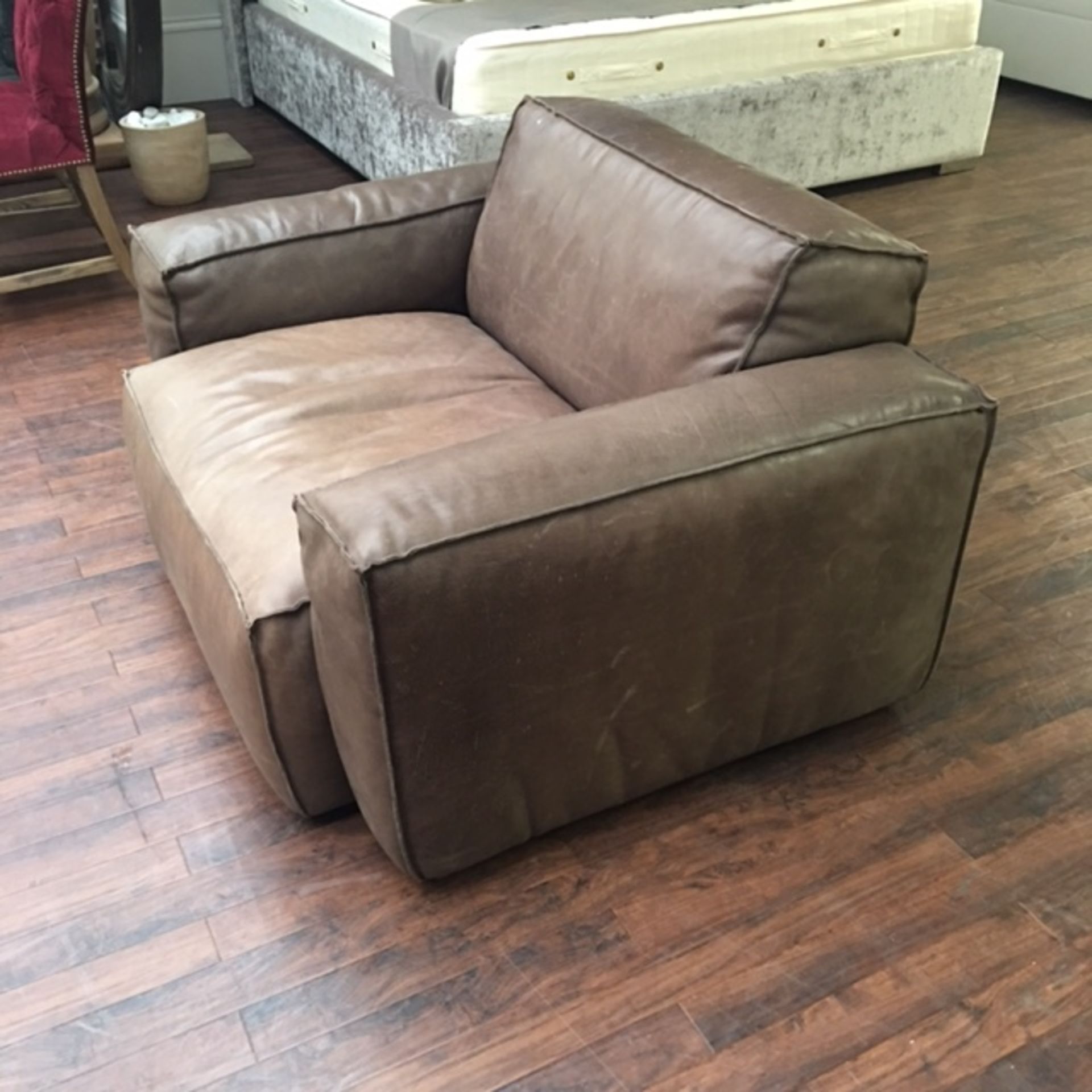 Buddy 1 Seater Sofa Sioux Charcoal Leather 108 L X 101 W X 67 H Cm (1972/Tstock) RRP £1900