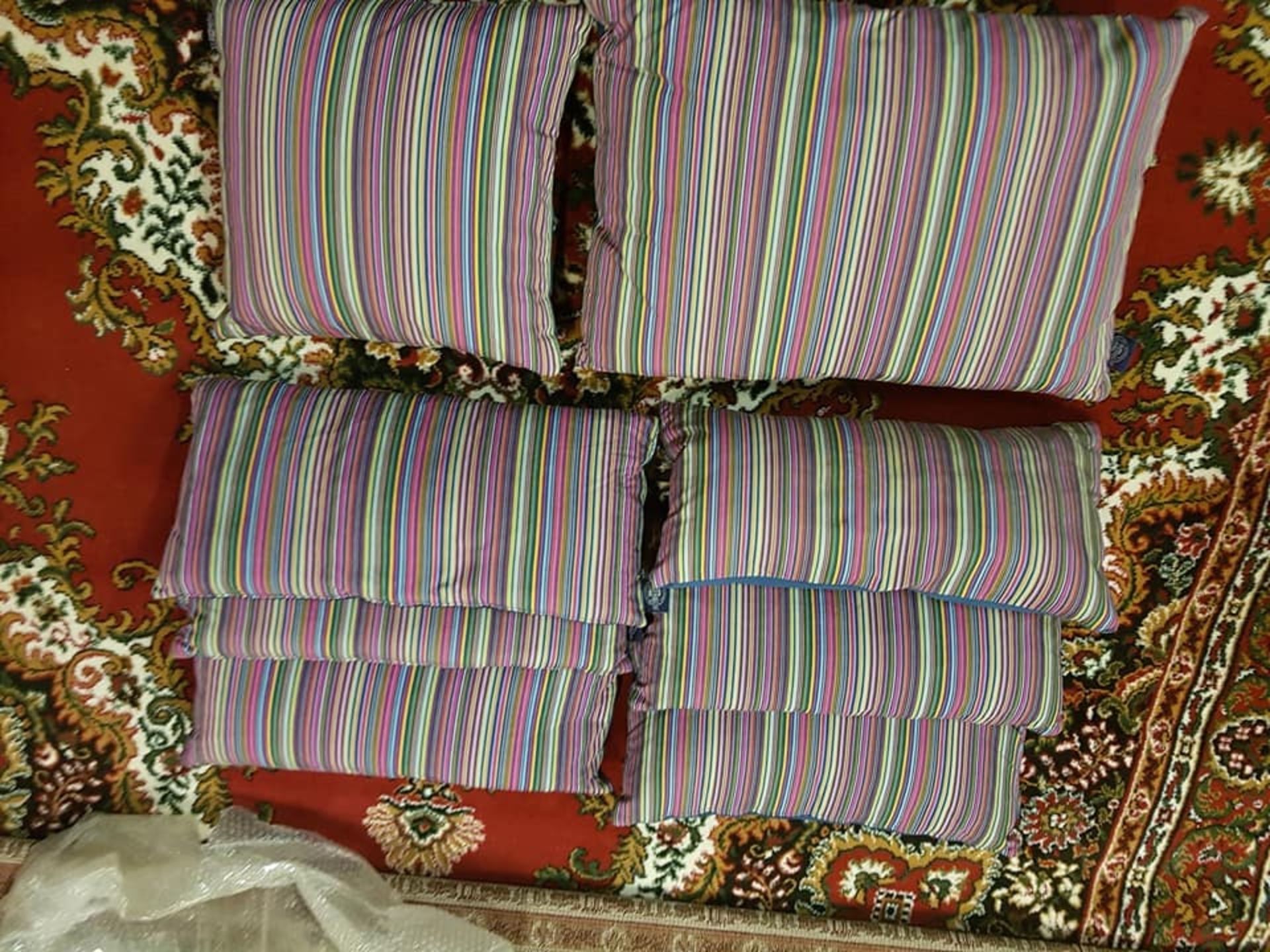 Set Of 8 x Scatter Cushions Oxford Stripe 6 x 60 x 27, 1 x 70 x 45 1x 41cm RRP £400