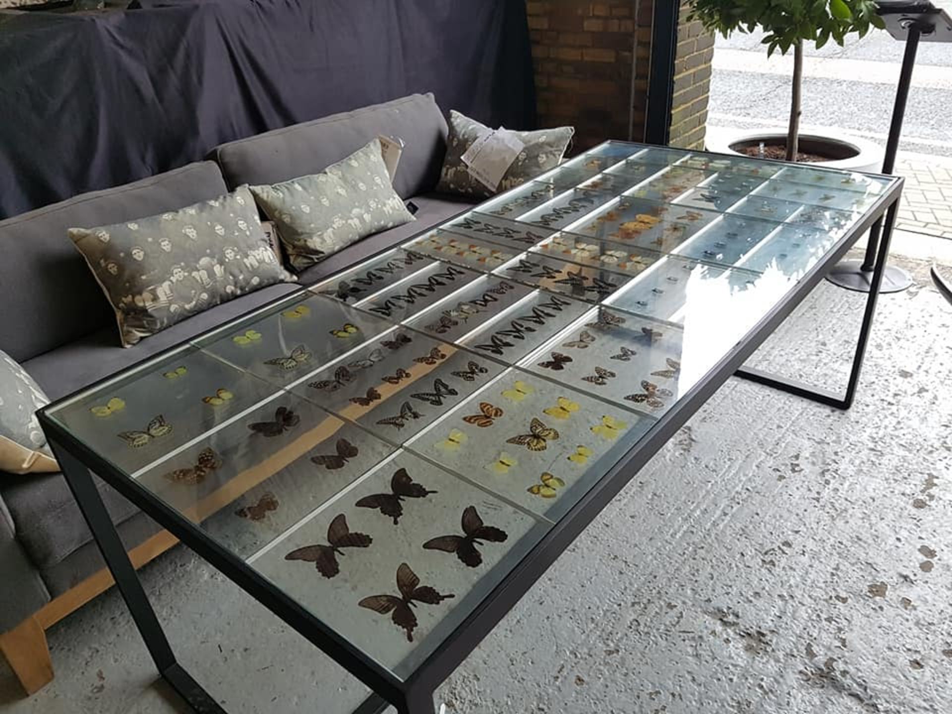 Butterfly Dining Table 197cm Acrylic & Plated Black 197 4 x 92 4 x 75cm RRP £6150 - Image 4 of 4